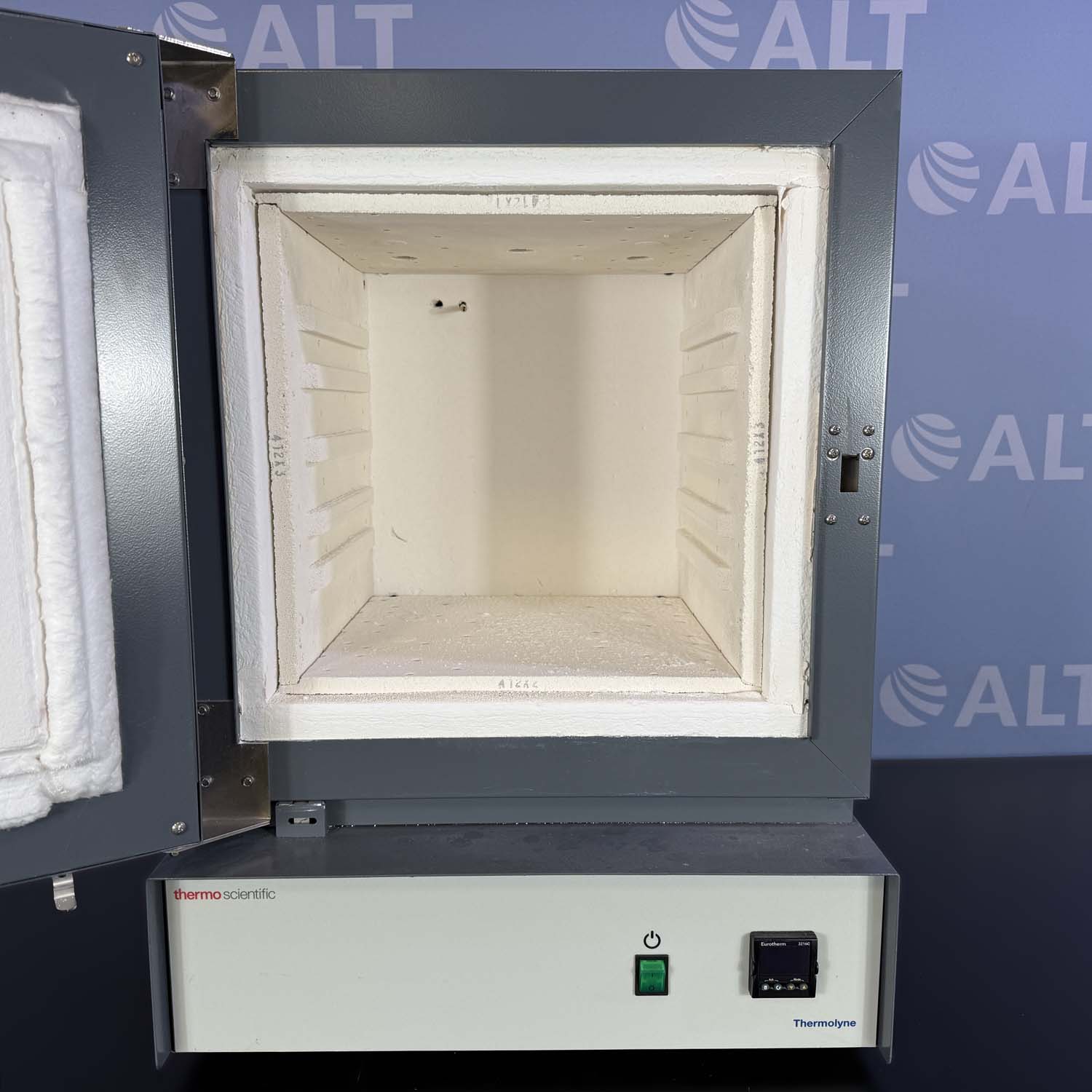 Thermo Scientific Thermolyne Largest Tabletop Muffle Furnace, Model F30428C-80