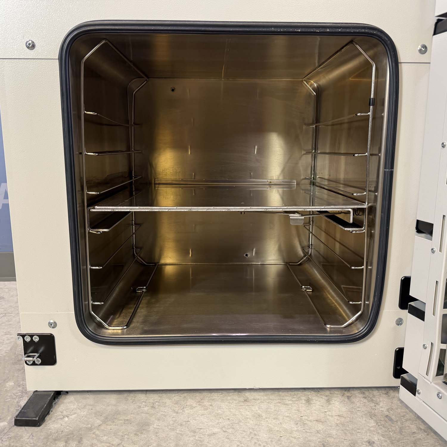 Binder  Vacuum Drying Oven VD 115