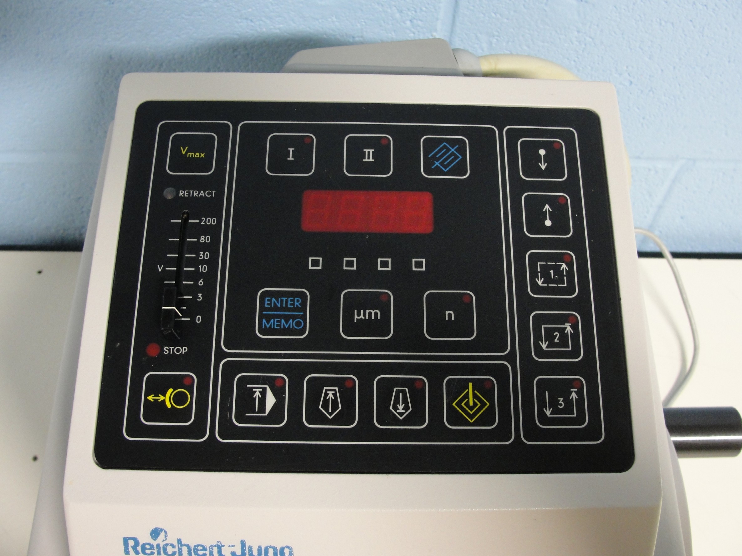 Reichert Jung 2050 SuperCut Motorized Microtome