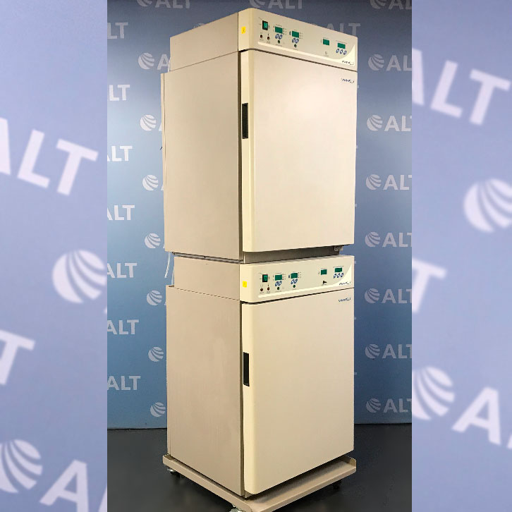 VWR 2375 CO2 Dual Stacked Incubator