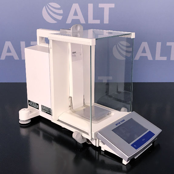 Mettler Toledo XS204 Analytical Balance