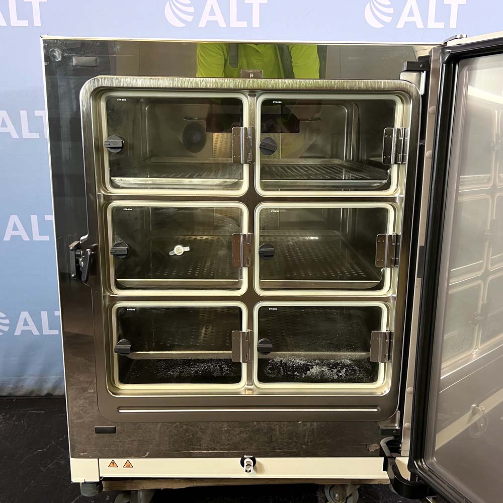 Thermo Fisher Scientific  HERAcell vios 250i Tri-Gas Incubator