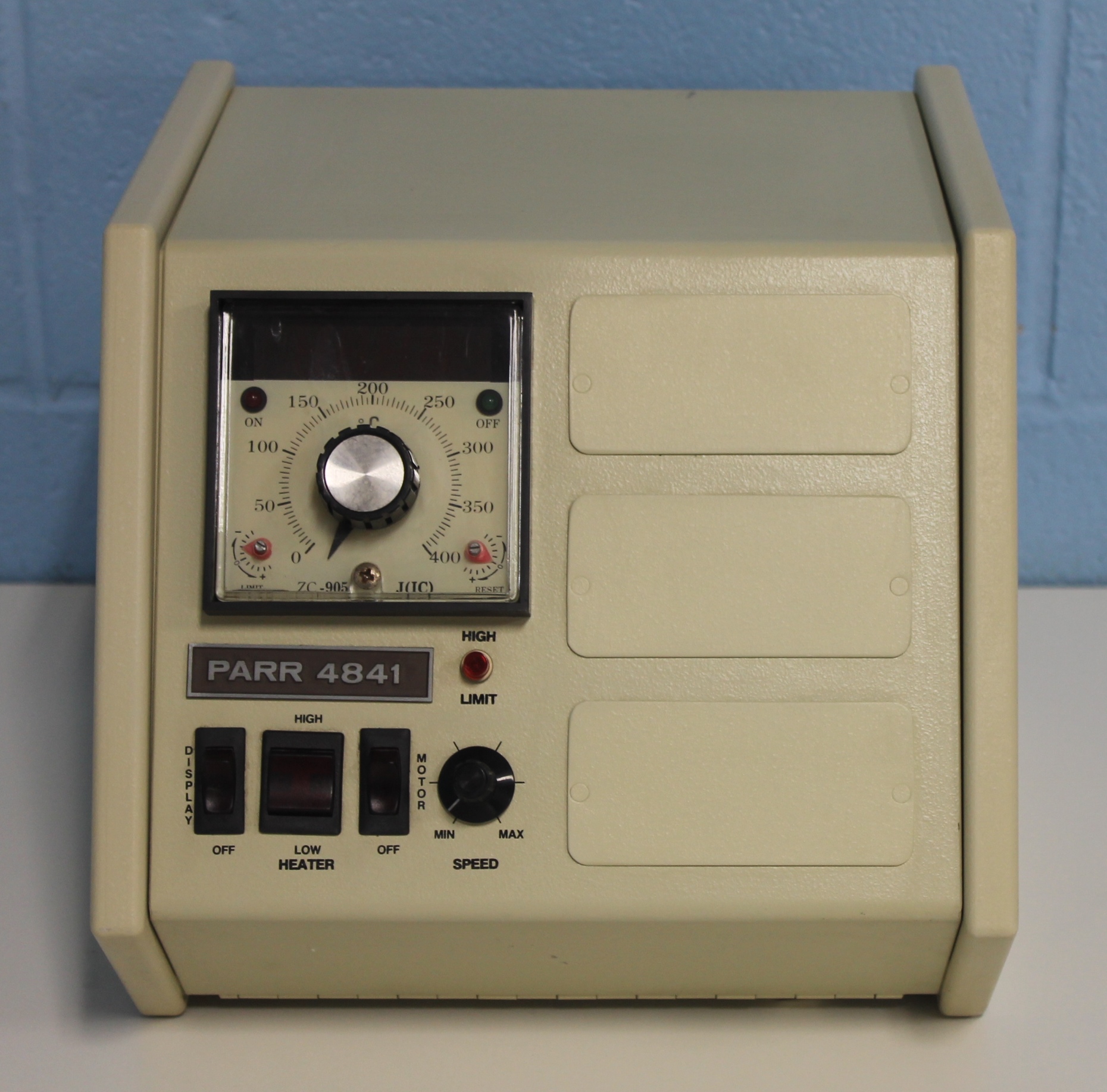 Parr 4841 Temperature Controller