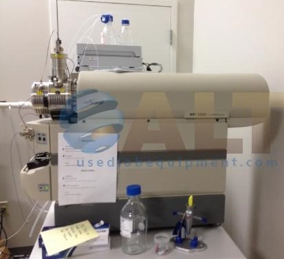 AB Sciex 3200 QTRAP LC-MS/MS System with Shimadzu Prominence HPLC
