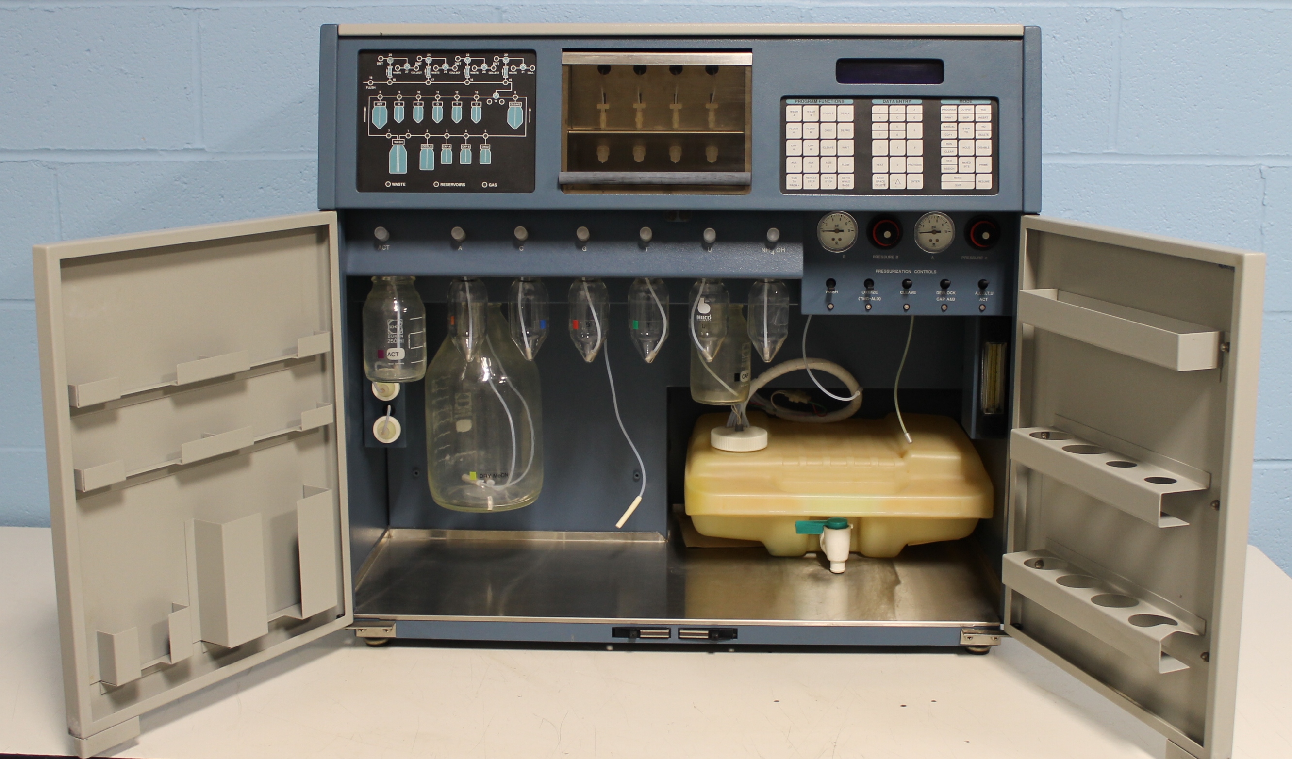 Milligen BioSearch 8700 DNA Synthesizer