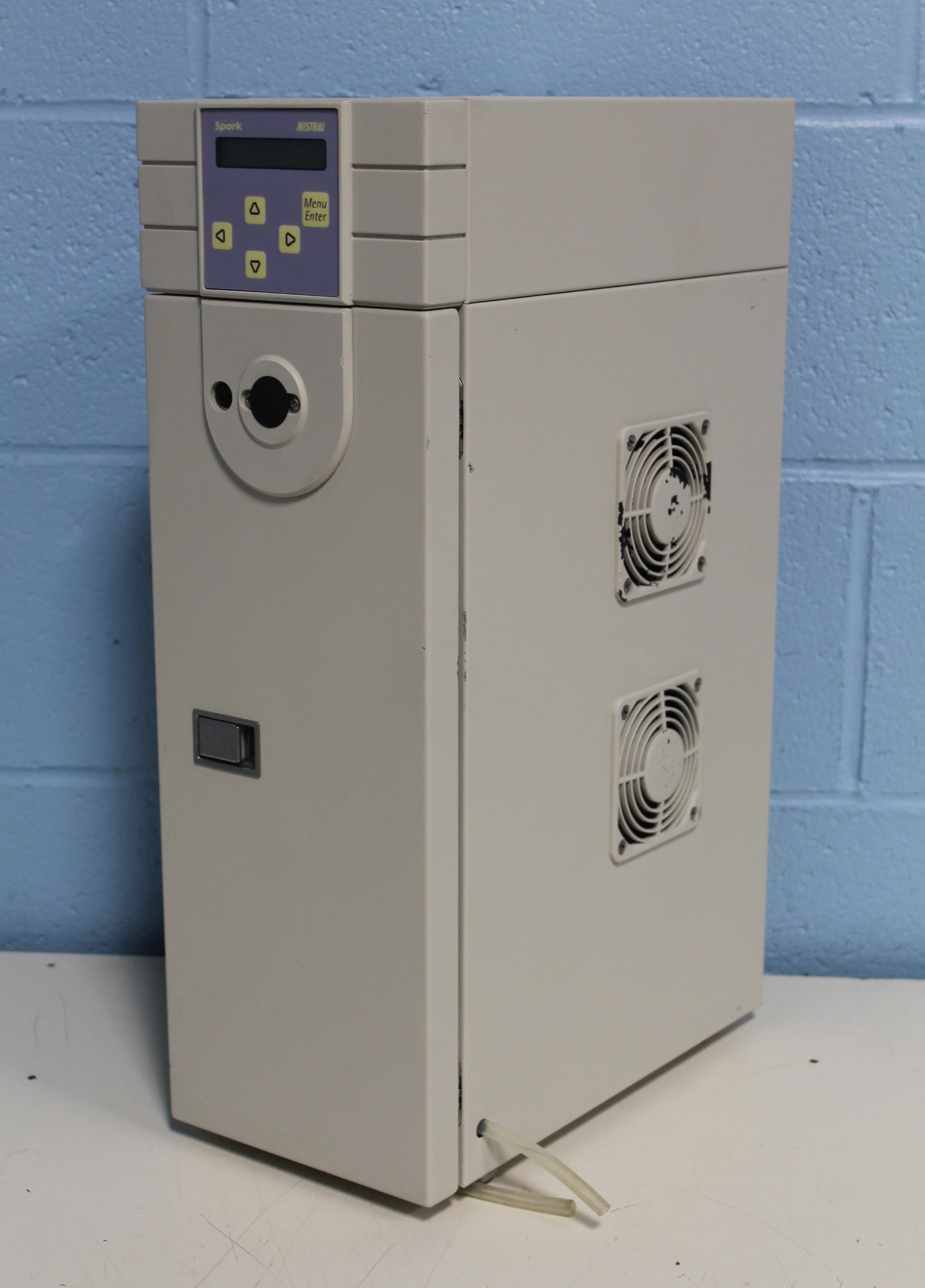 Spark Mistral Model 880