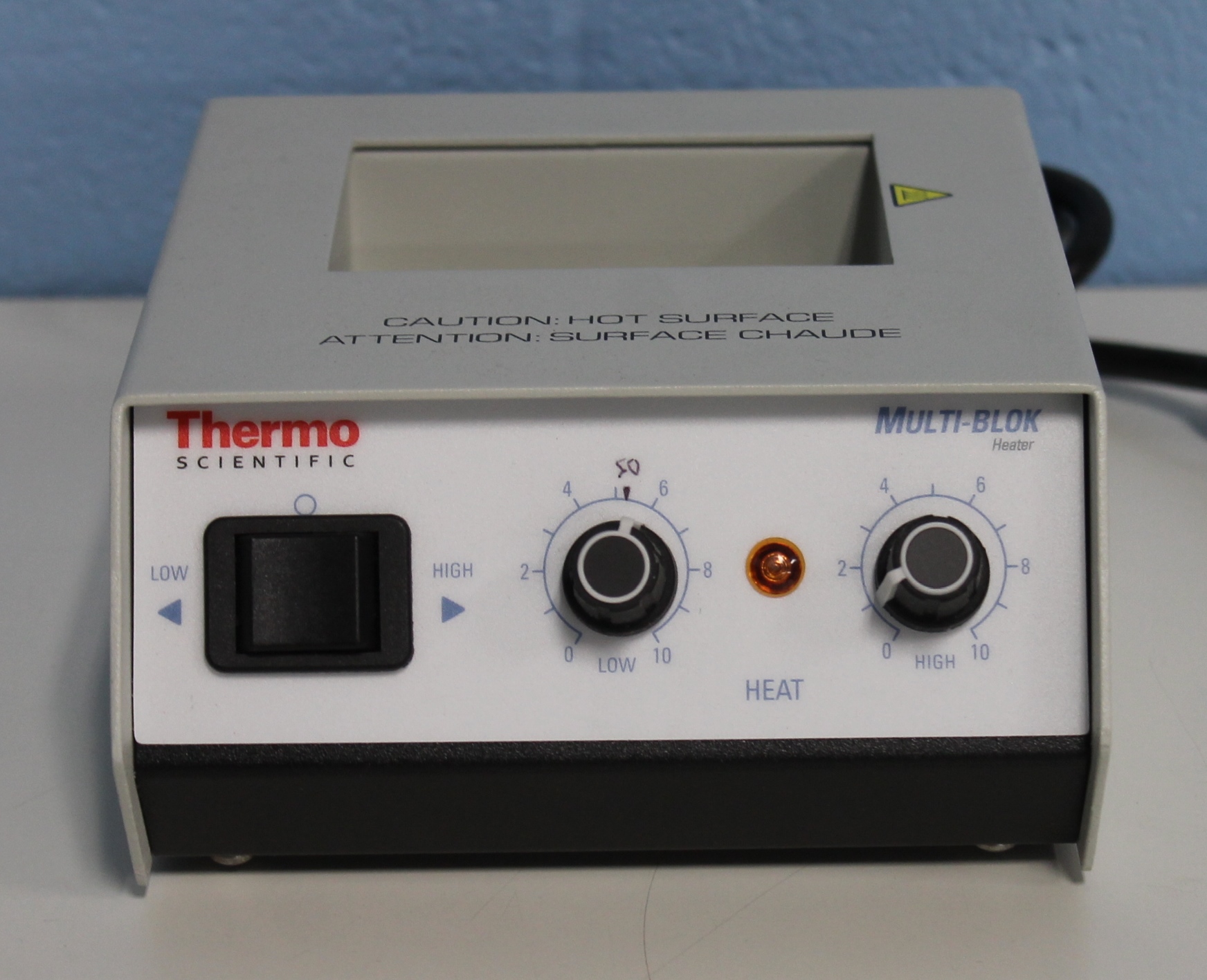 Thermo Scientific Analog Dry Bath Heater Model 2050