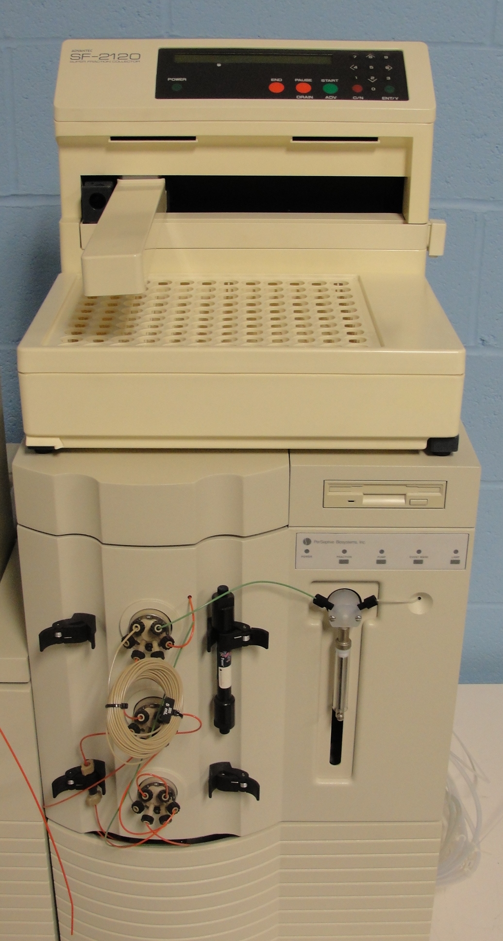 Perseptive Biosystems Bio Cad 700E Perfusion Chromatography