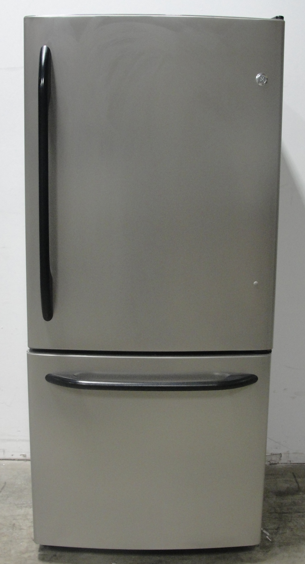 GE Healthcare Life Sciences CleanSteel Bottom-Freezer Drawer Refrigerator
