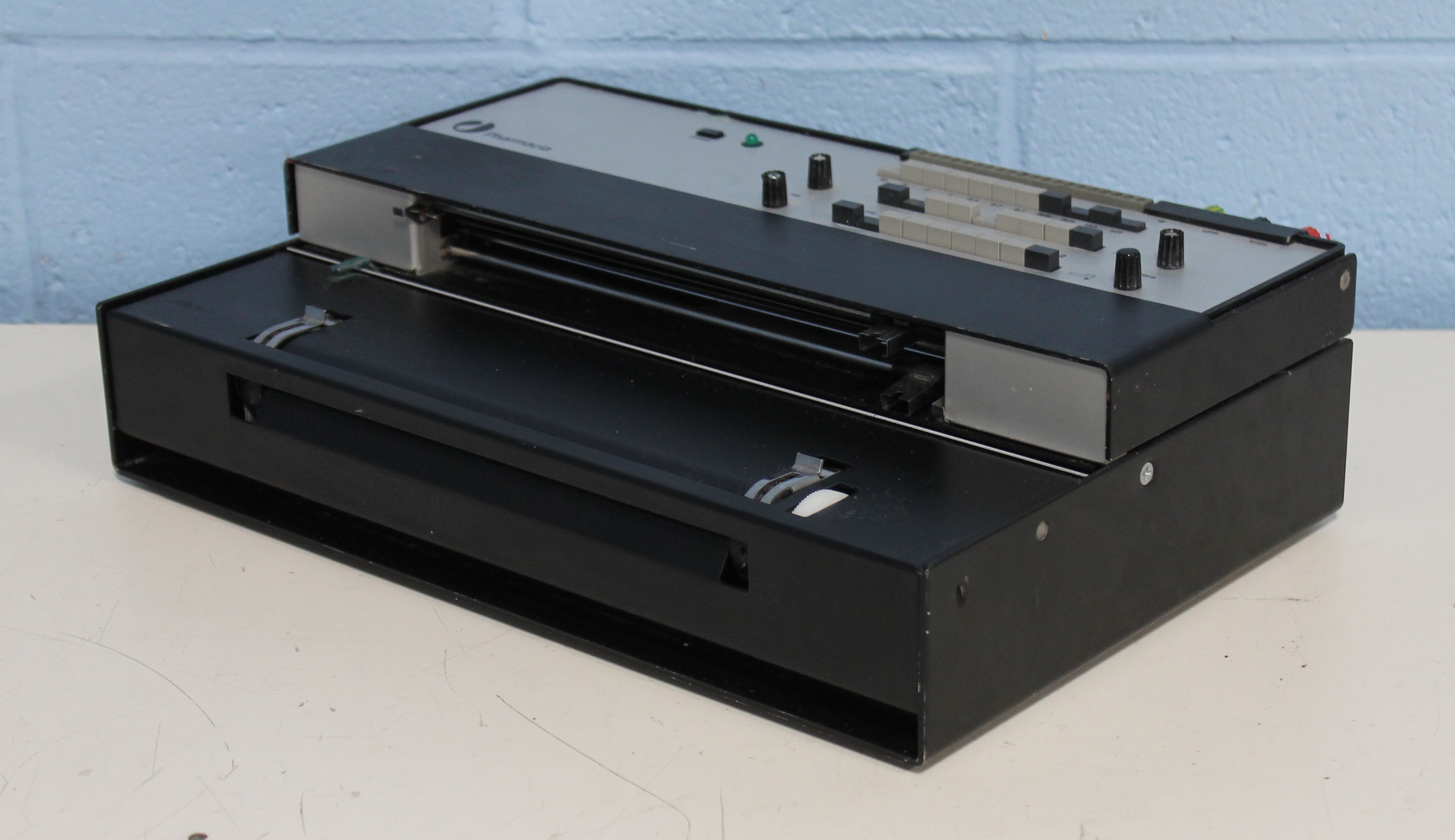 Pharmacia Dual Channel Recorder Code No. 19-8003-01