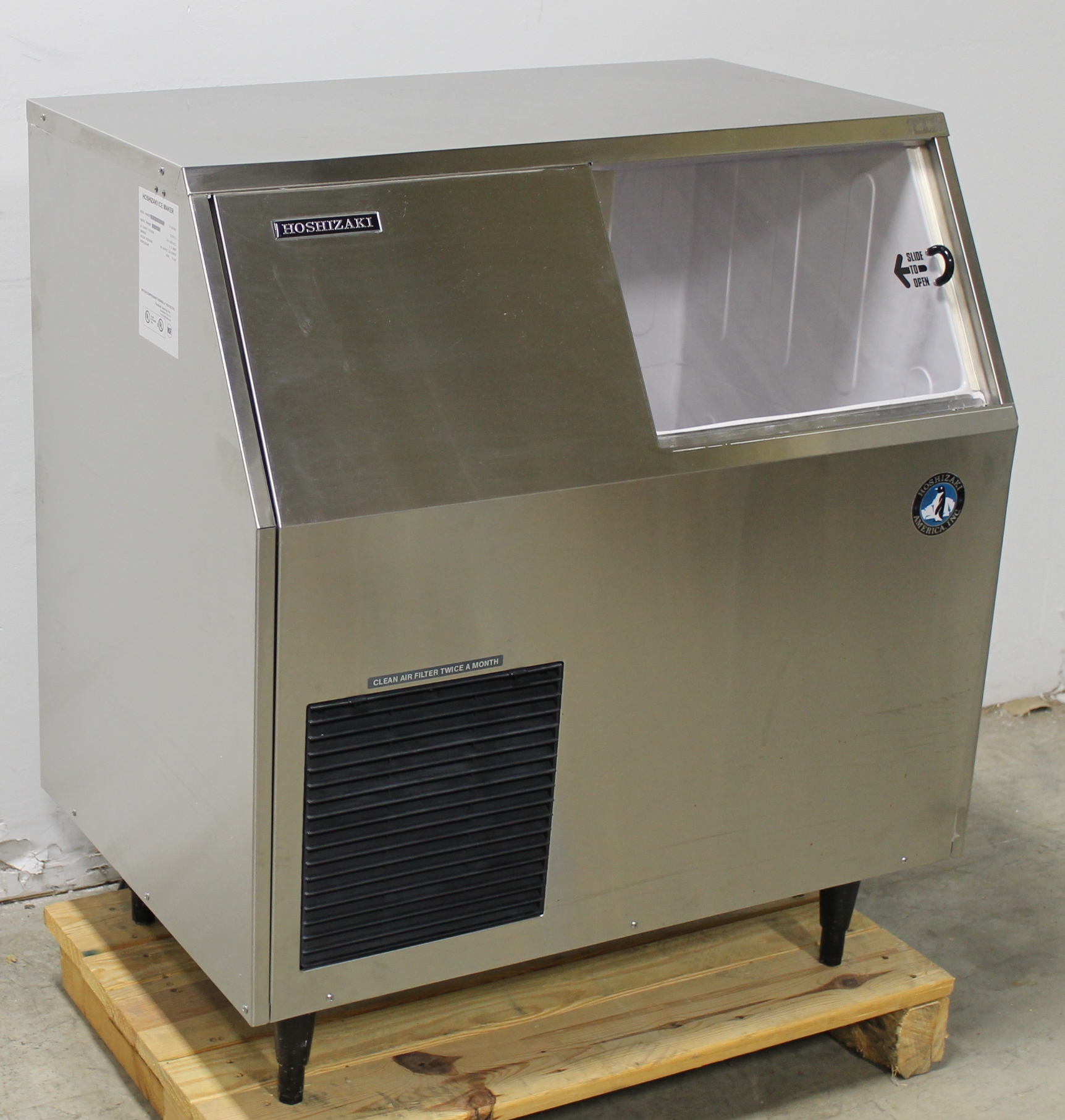 Hoshizaki F-300BAF Undercounter Ice Maker