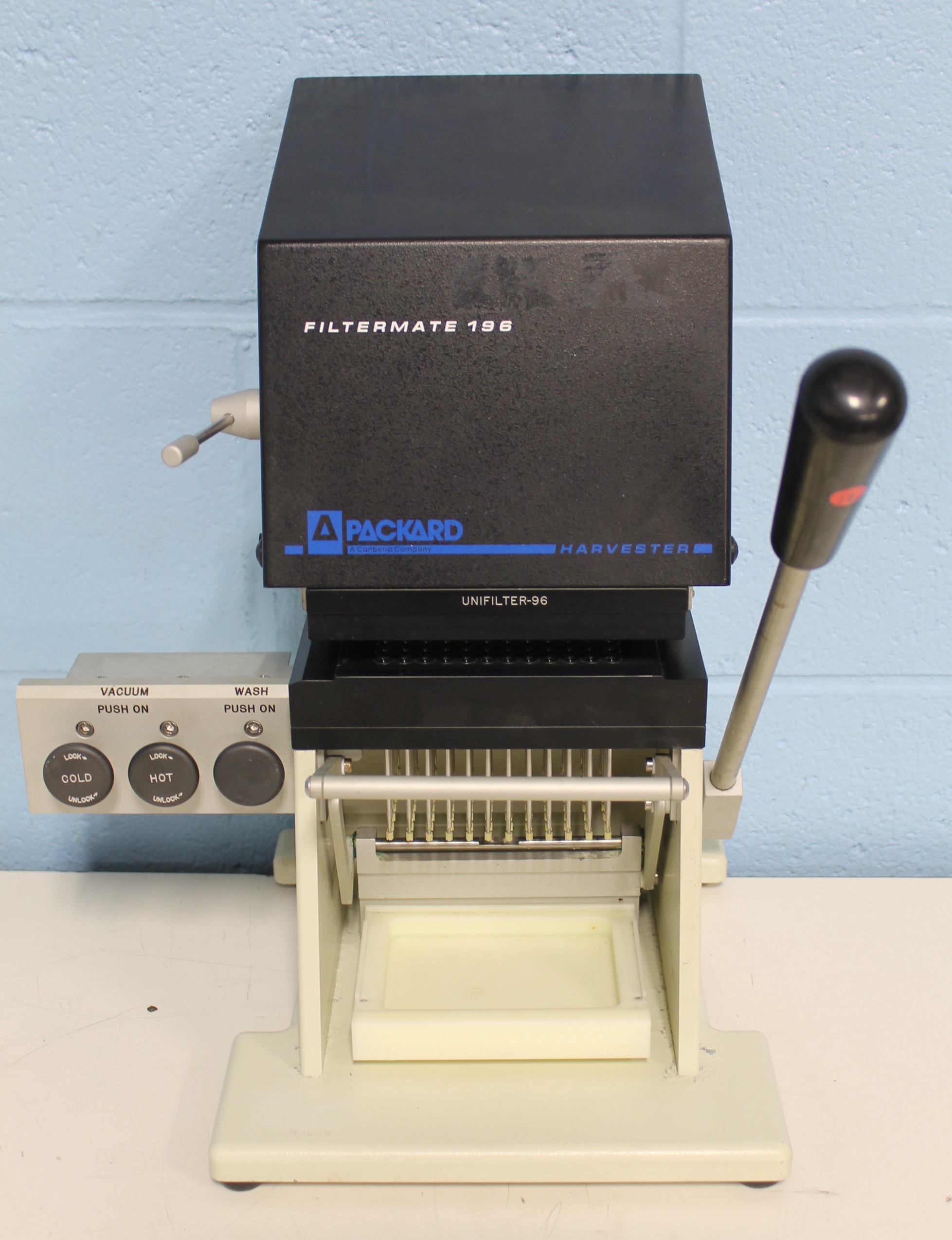 Packard BioScience Company Filtermate 196 Harvester