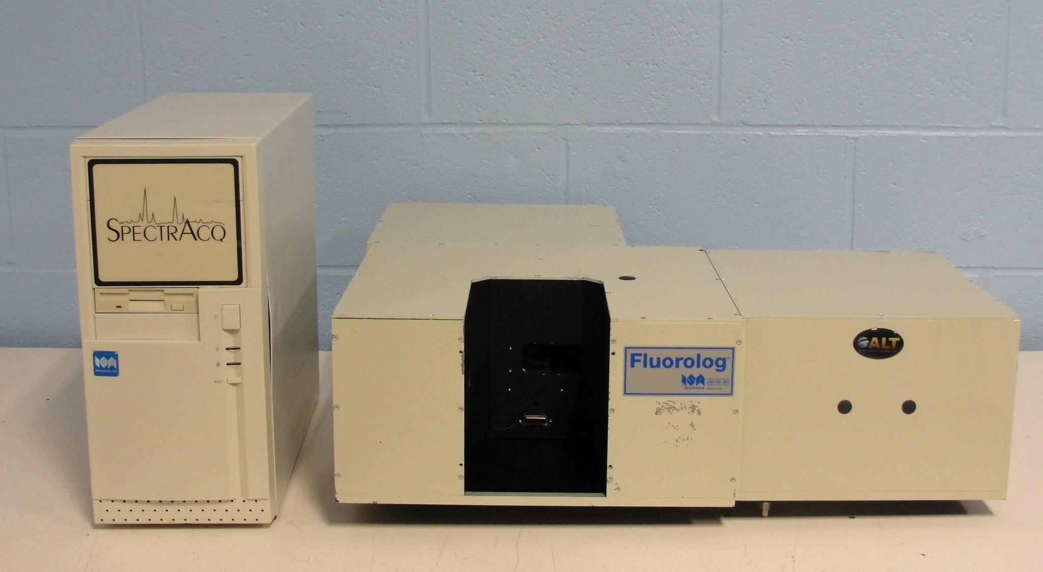 Horiba Jobin Yvon FluoroLog FL3-11 Spectrofluorometer with