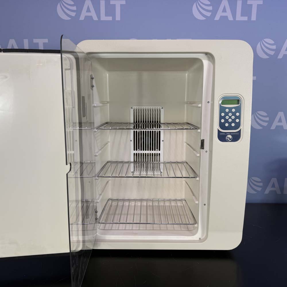 Torrey Pines Scientific  EchoTherm Benchtop Chilling Incubator, Model IN45