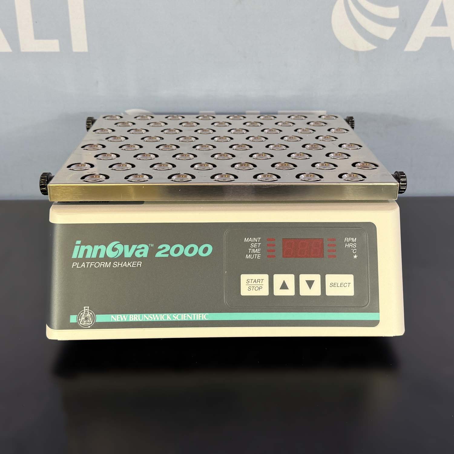 New Brunswick / Eppendorf Innova 2000 Open Air Shaker, Cat. No. M1190-0000