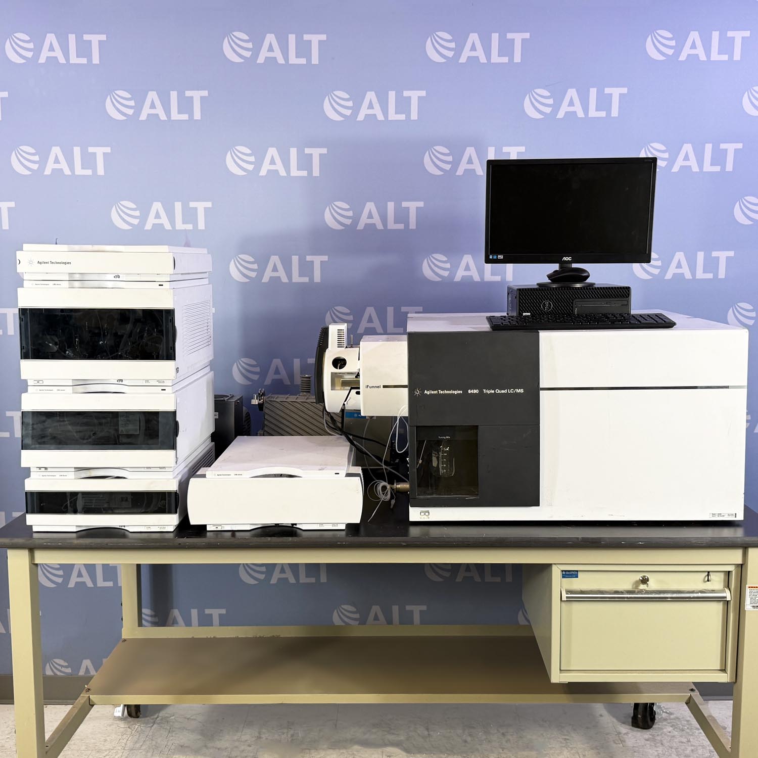 Agilent G6490A Triple Quad LC/MS System With Jet Stream Electrospray Ionization Source And 1200/1260/1290 Series HPLC With G4220A Bin Pump, G4226A Sampler, G1330B FC/ALS Therm, G1316C Infinity TCC