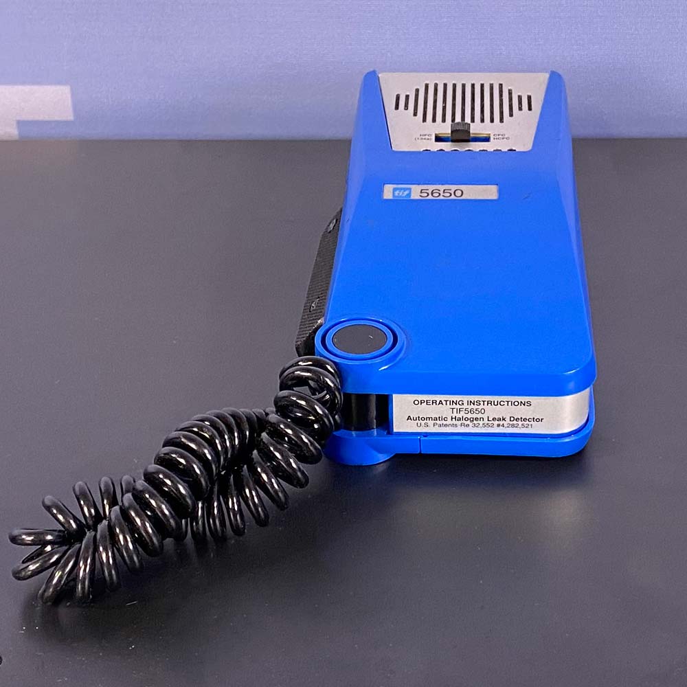 TIF 5650 Automatic Halogen Leak Detector W/ Case