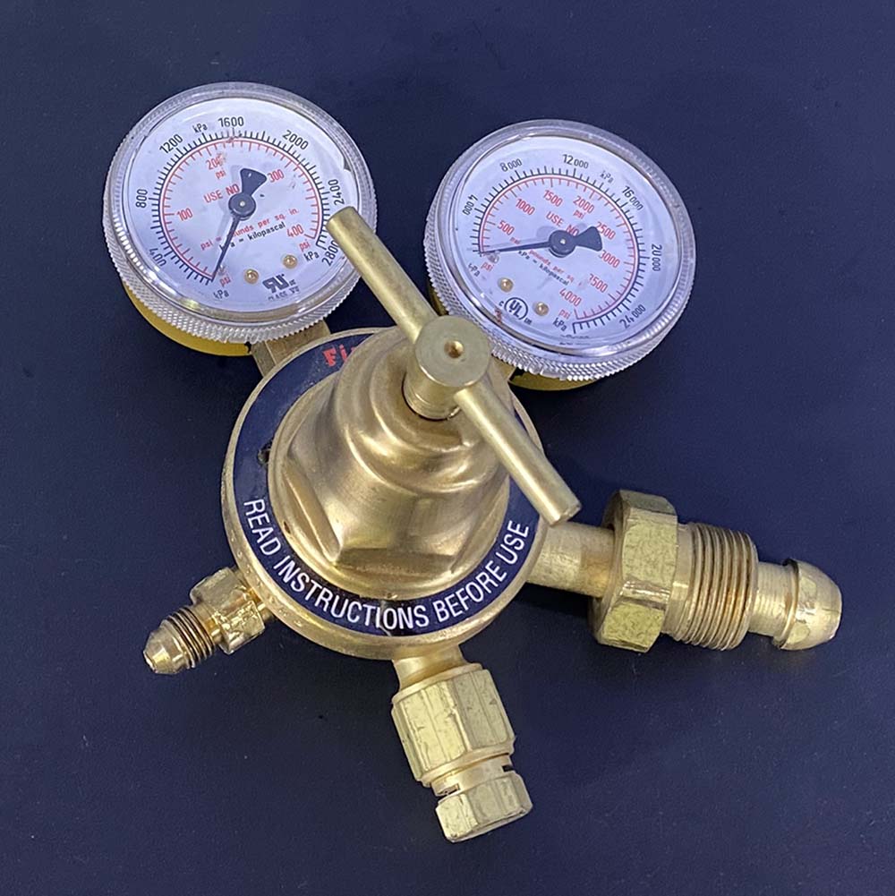thumbnail image 2 of Victor ESS3-40-580 Edge Series Gas Regulator – For Nitrogen, Argon, Helium – Used 2 of 5