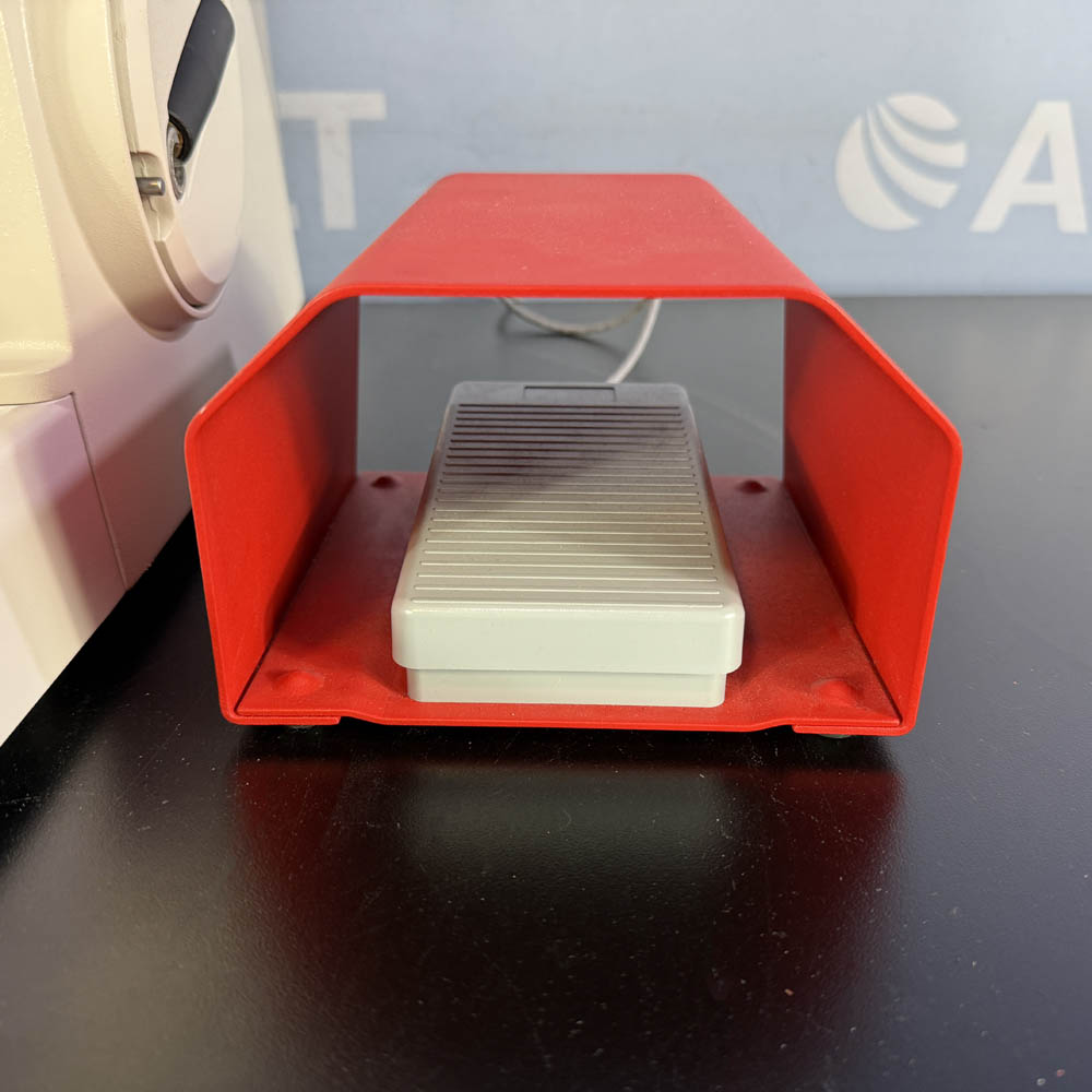 Sakura Tissue-Tek AutoSection Benchtop Microtome