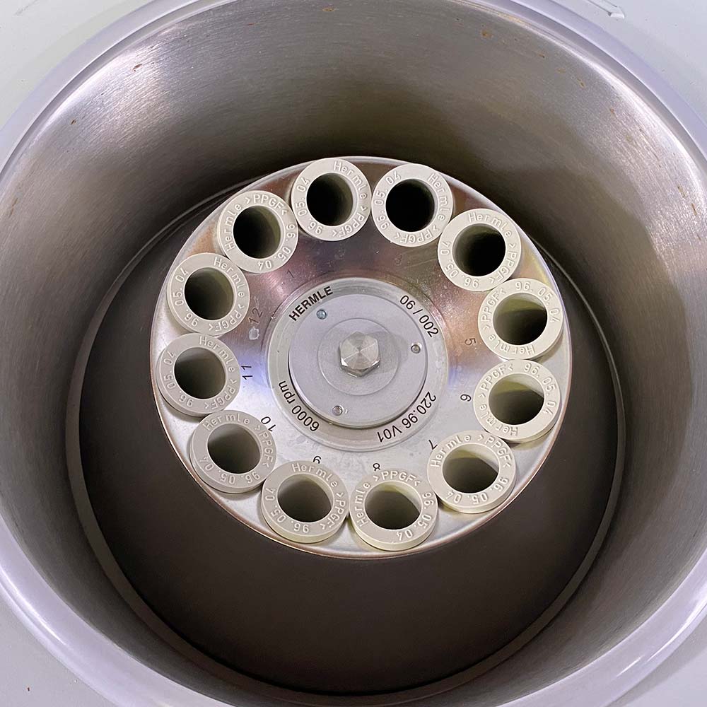VWR Clinical 200 Centrifuge