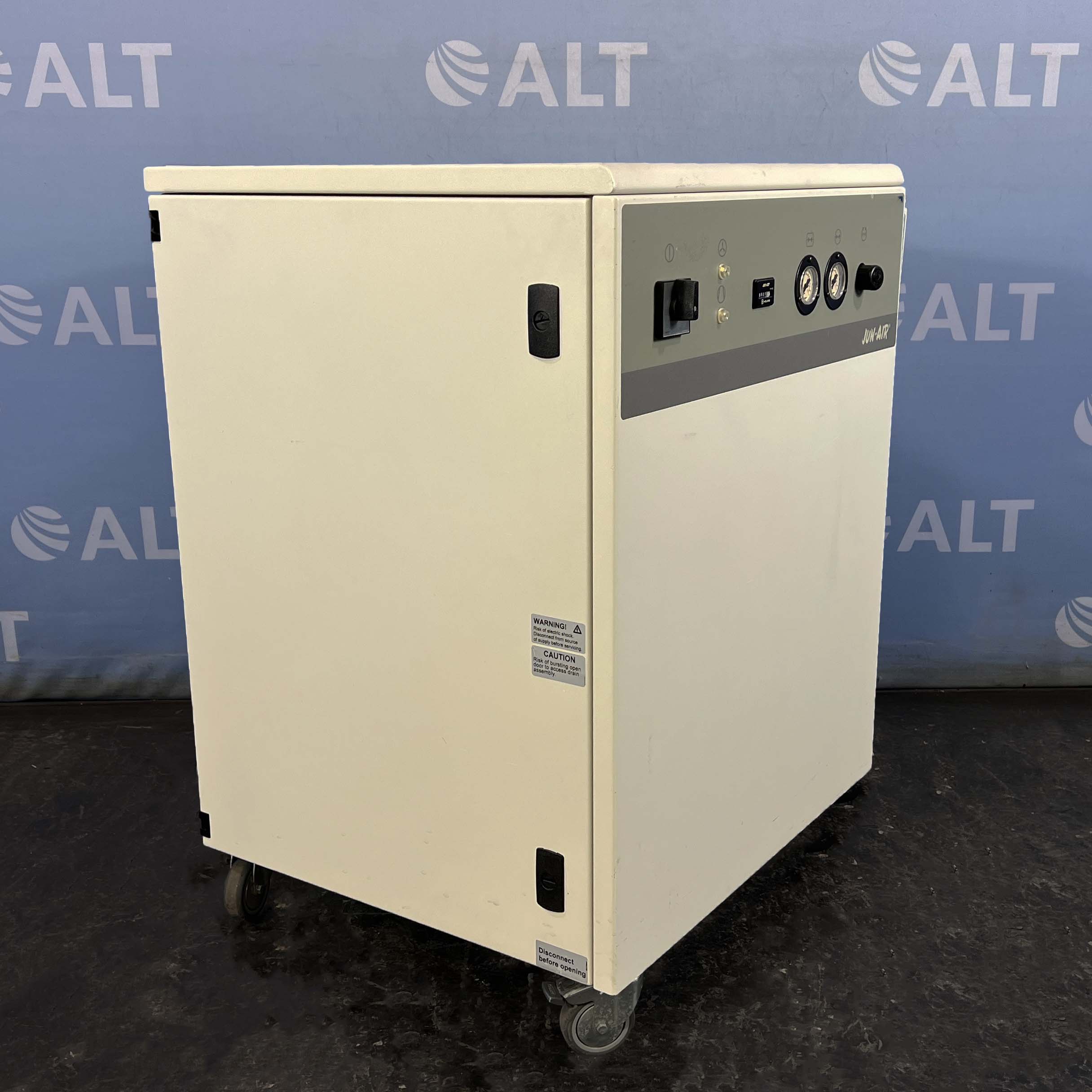 junページ② Jun-Air Model 2xOF302-40M Compressor