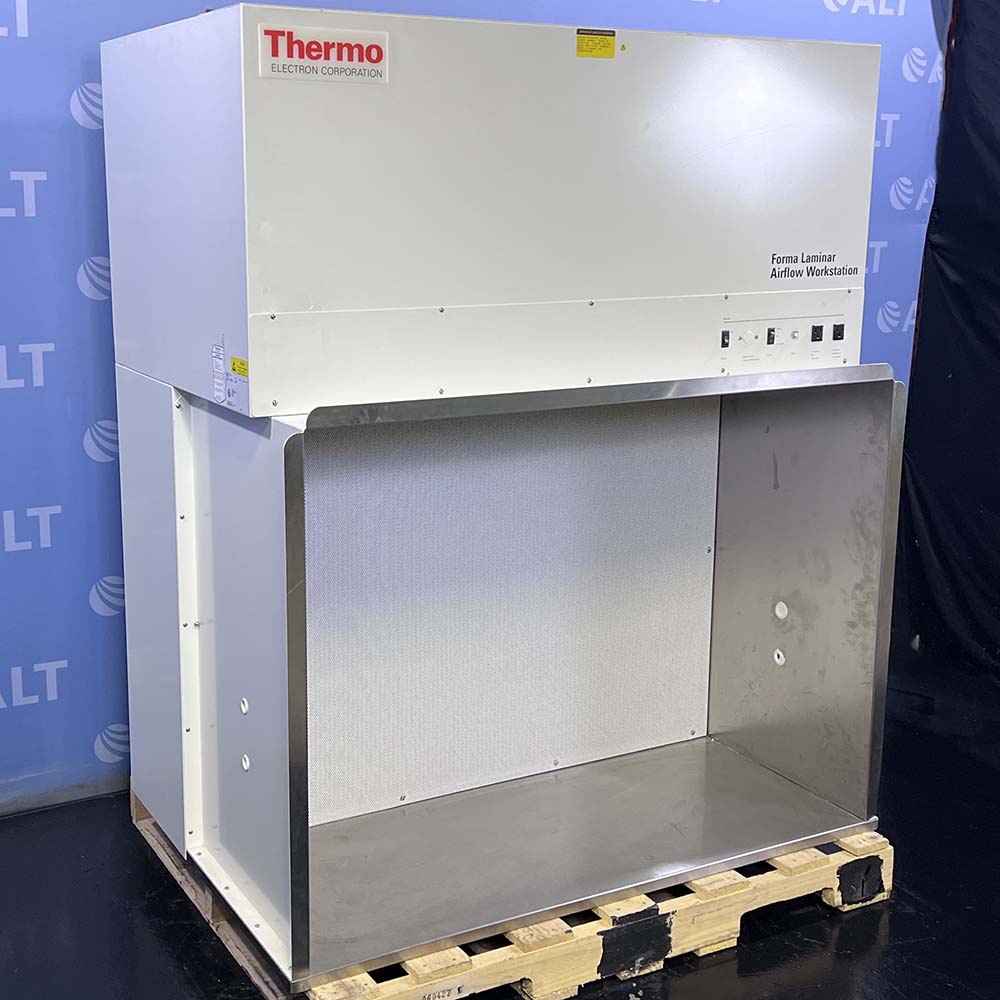 Thermo Forma  Laminar Airflow Workstation, Model 1845