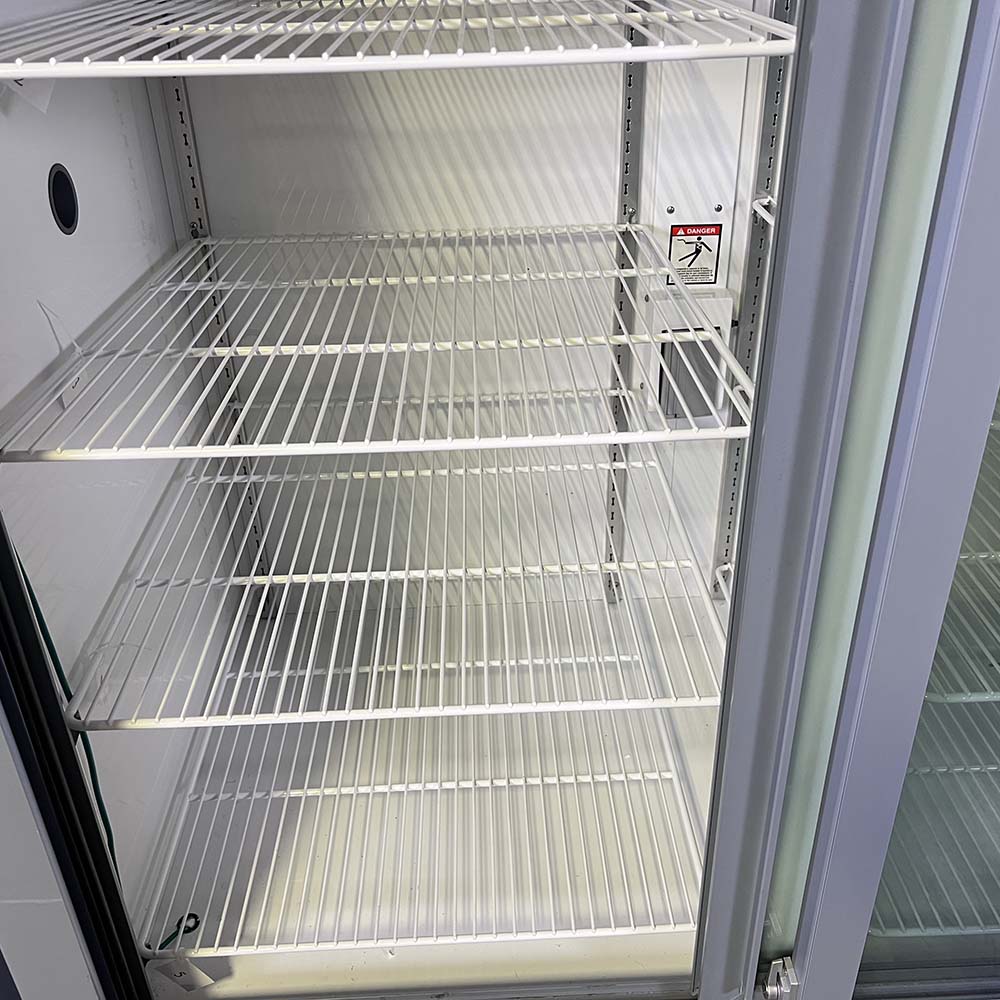 Thermo Fisher Scientific Dual Sliding Door Refrigerator, Model FRCR4505A