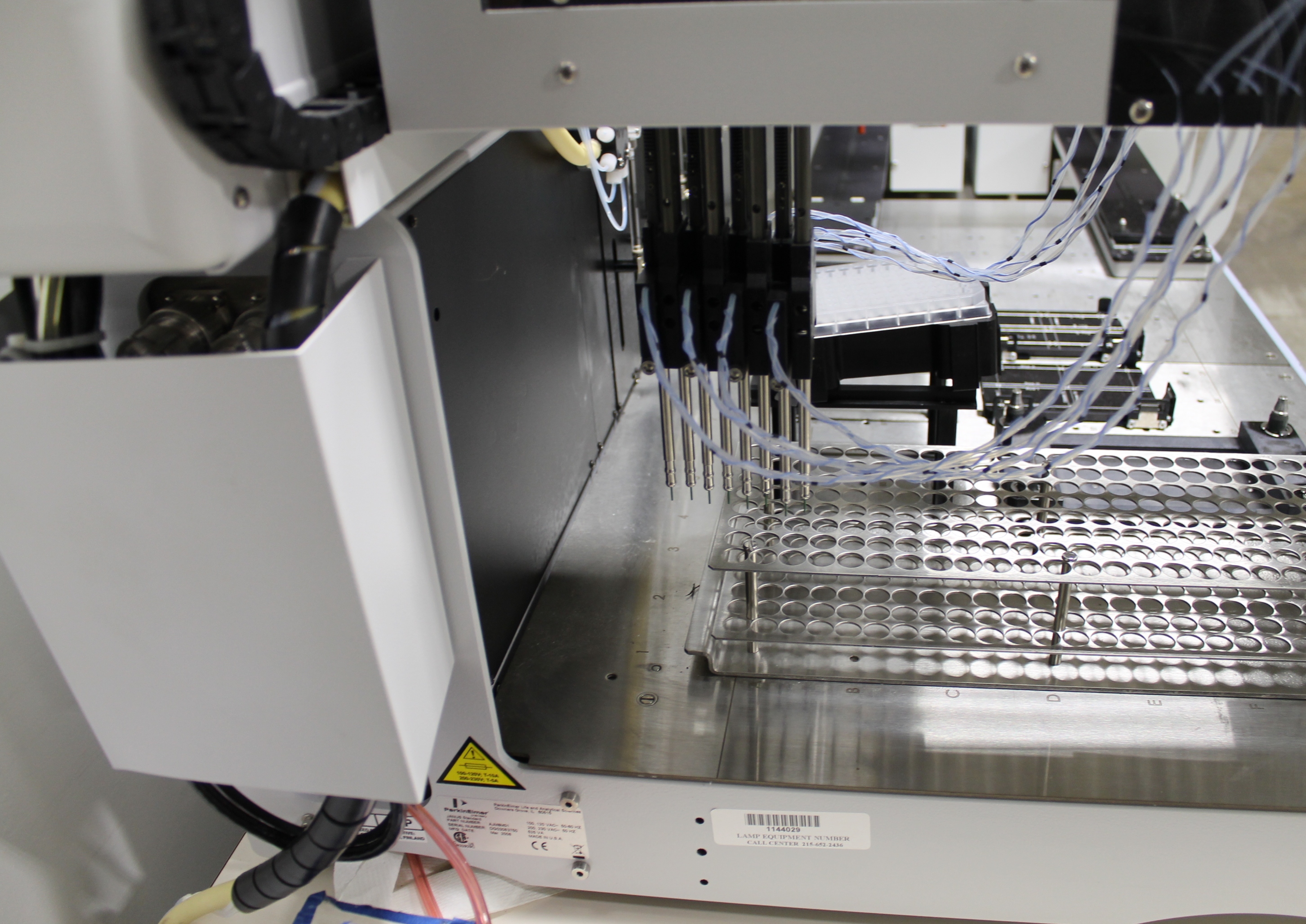 PerkinElmer JANUS AJM8M01 Dual-Arm Automated Workstation