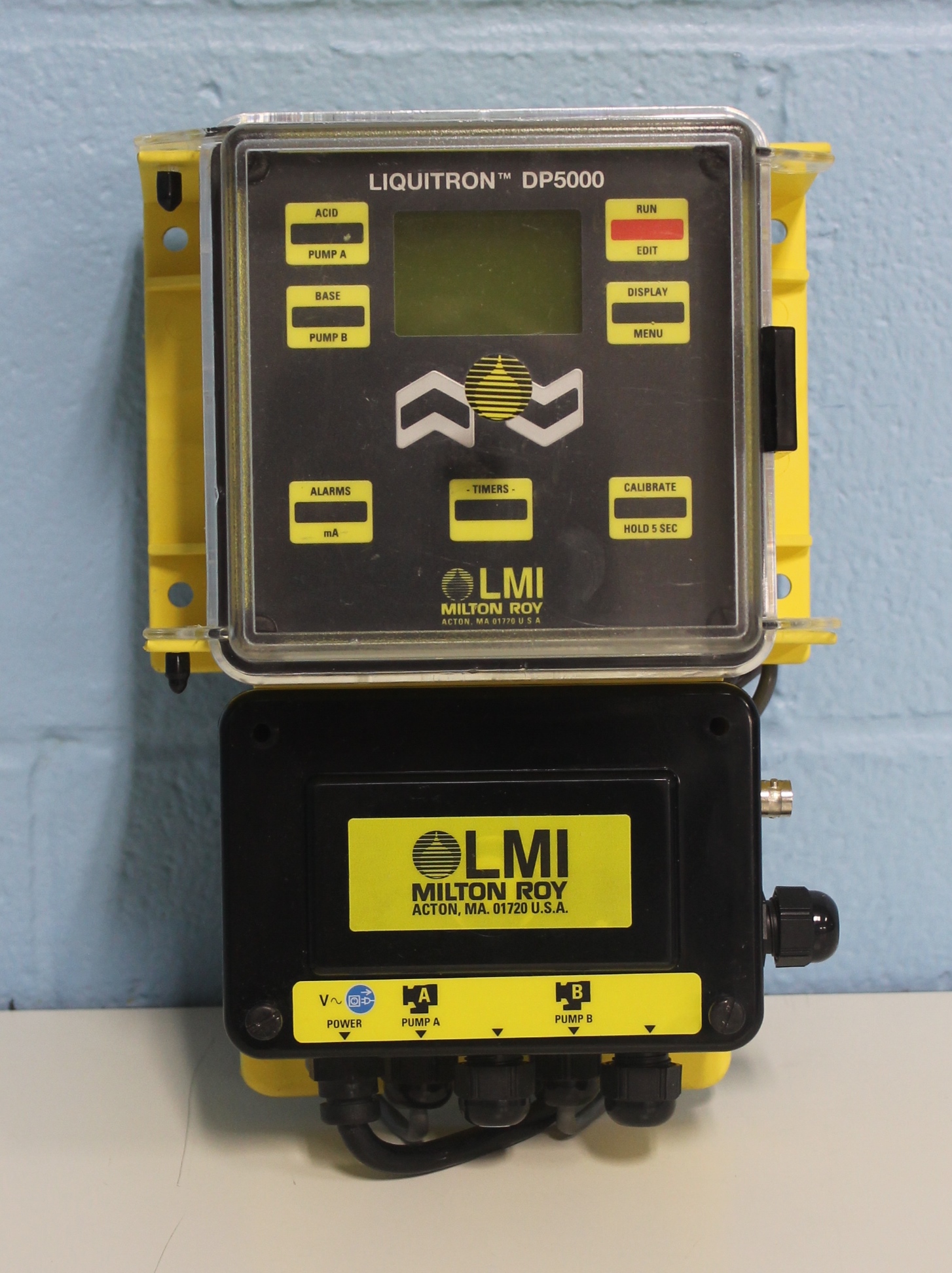 Milton Roy Company Liquitron DP5000 pH Controller