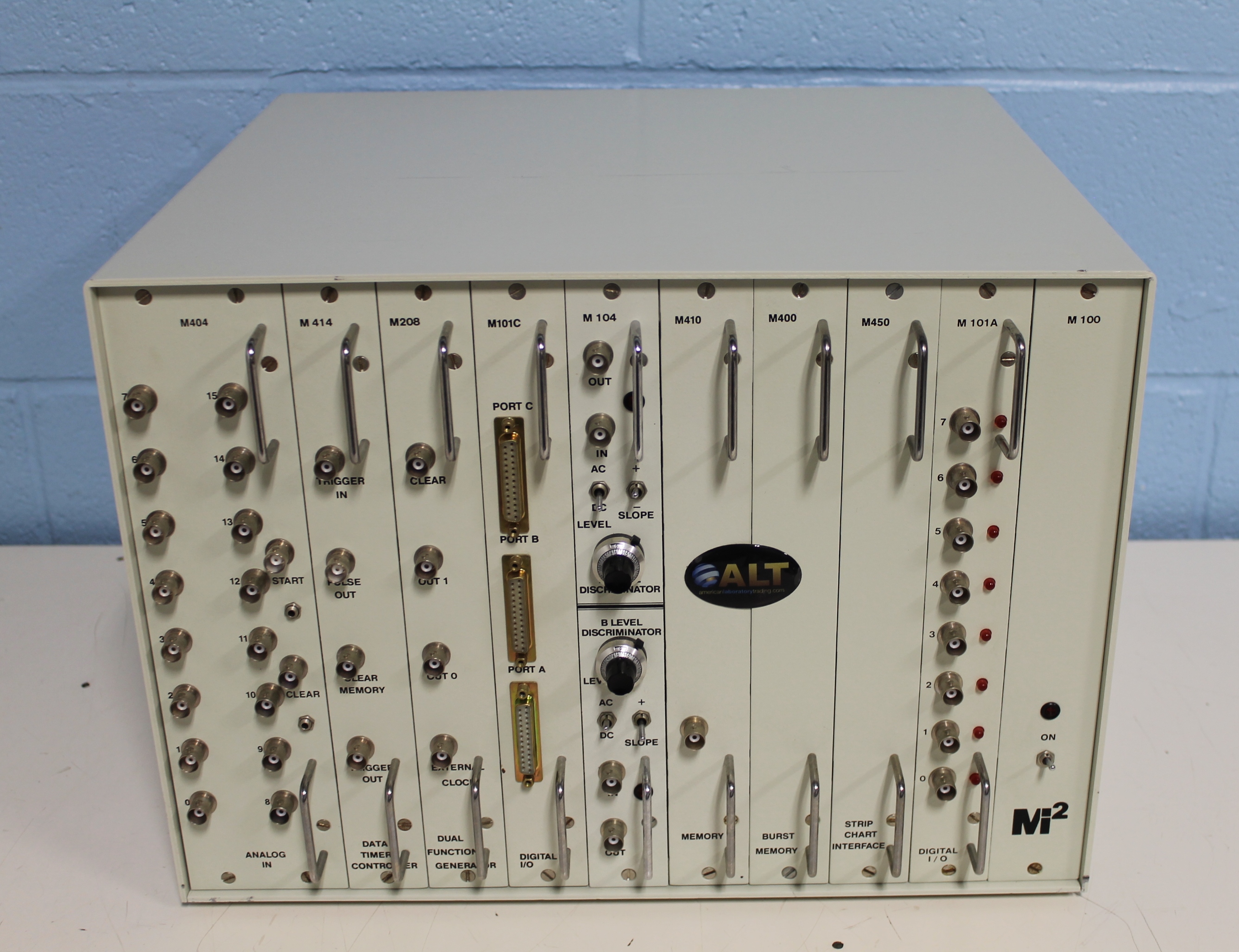 Modular Instruments Inc. MI2 Micro5000 Rack