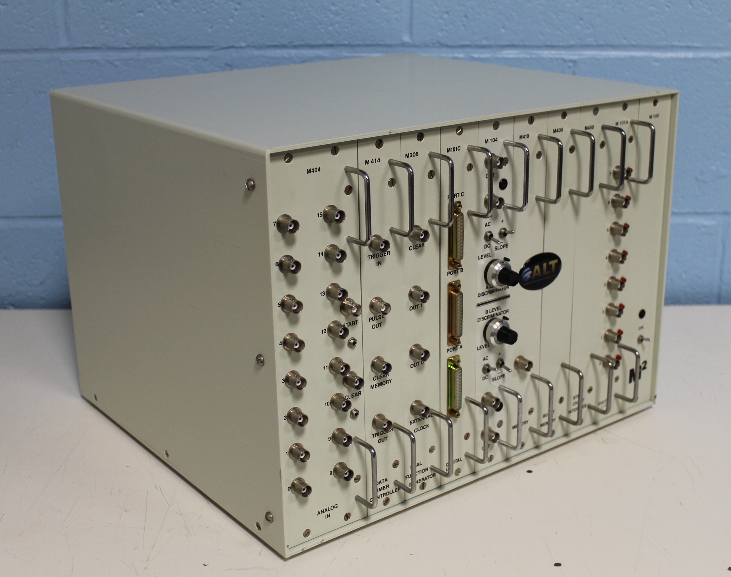 Modular Instruments Inc. MI2 Micro5000 Rack