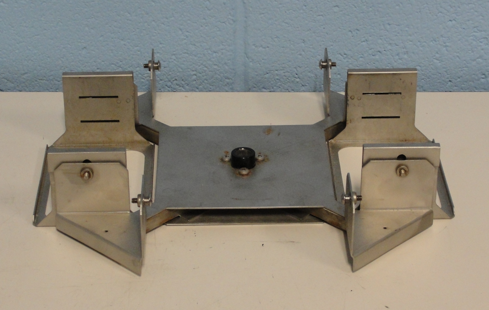 Savant MPTR8-210 Swing-out Horizontal Universal Plate Rotor with UPC-1 Single-Shelf Microplate Carriers (Set of 2)