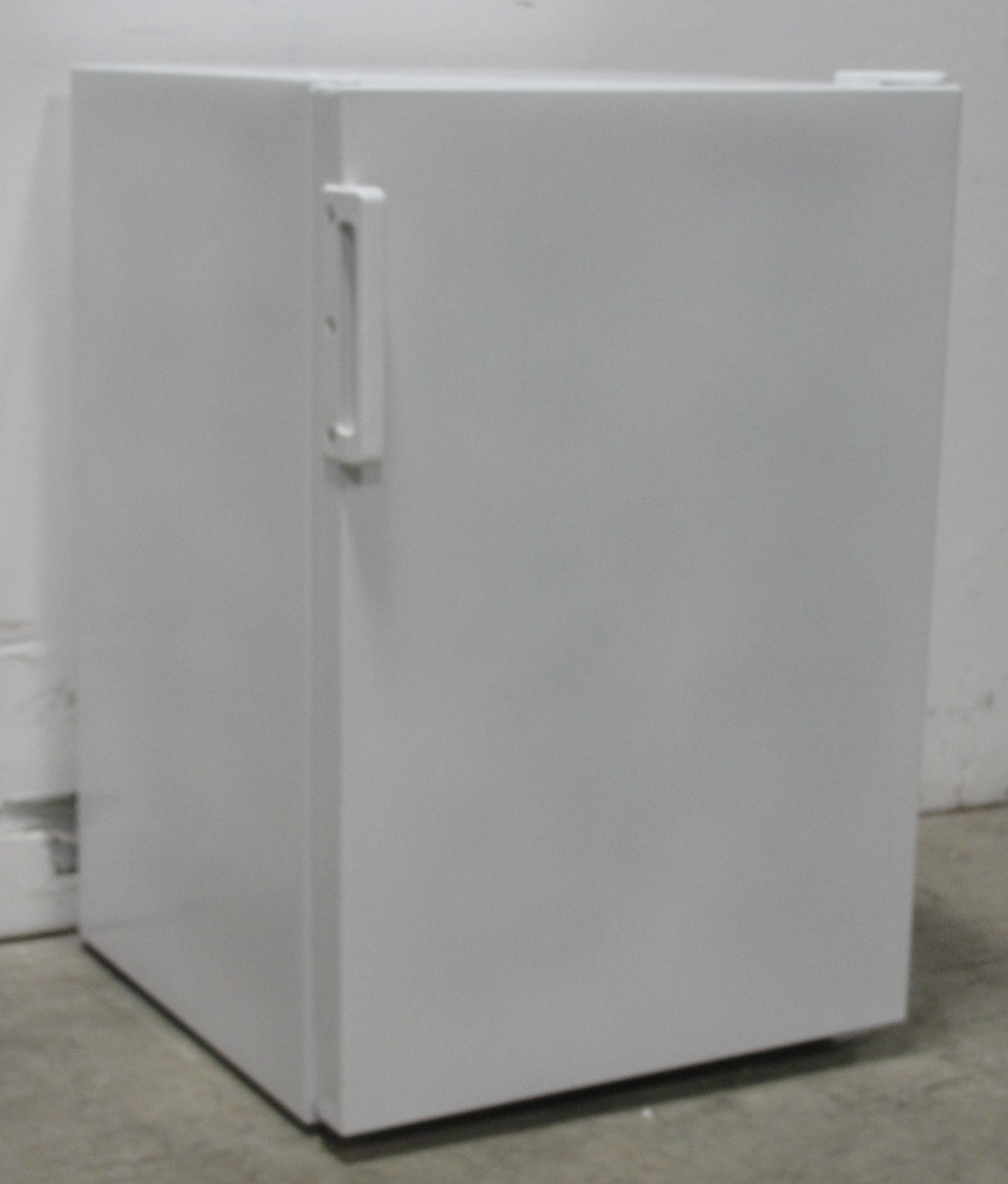 W C Woods MU05W Upright Freezer