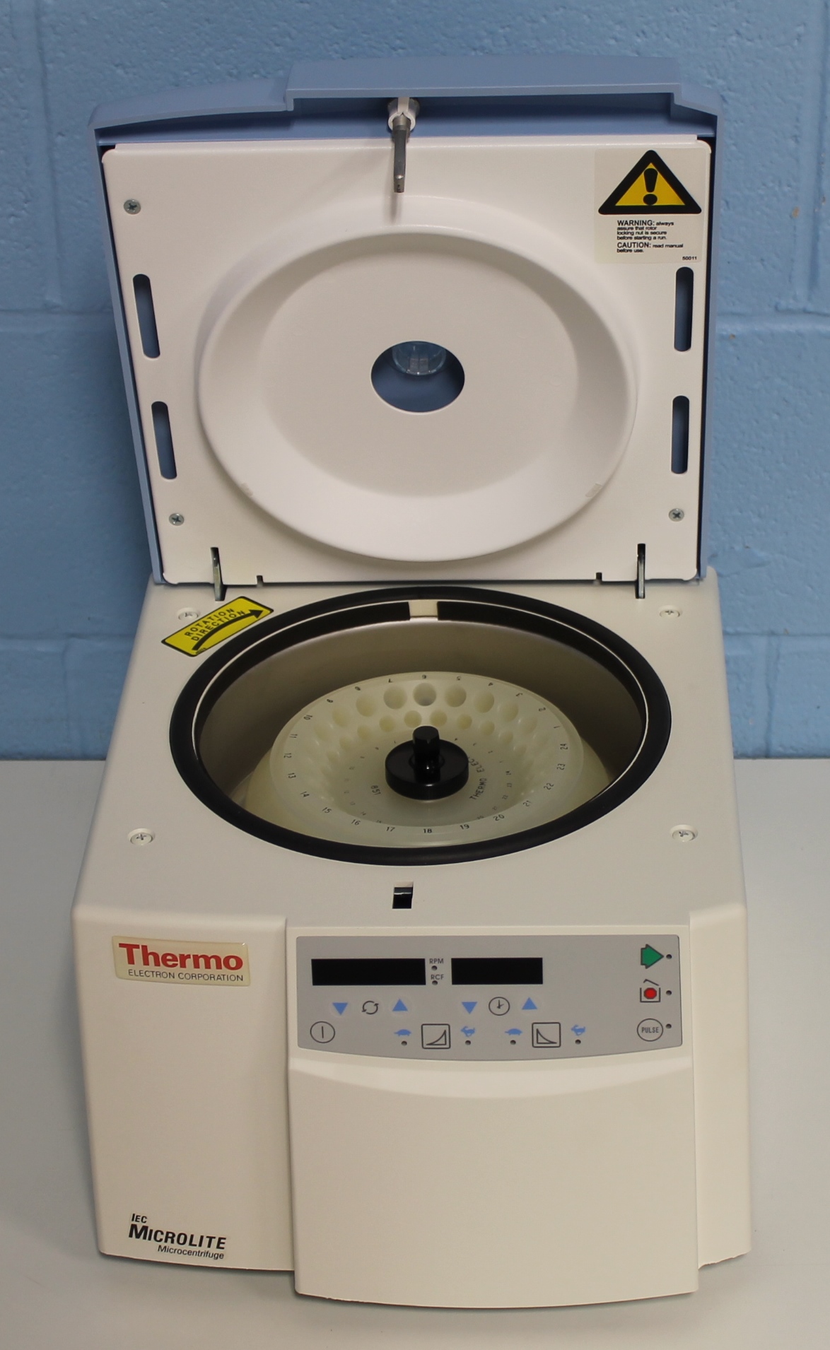 Thermo / IEC Microlite Microcentrifuge 3580 with Rotor