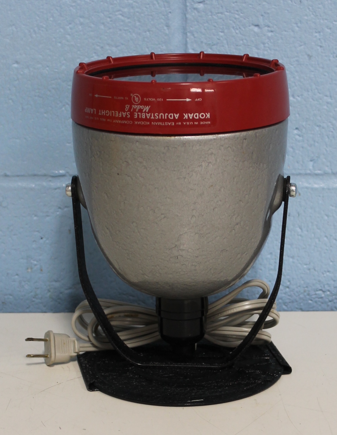 Kodak Model B 141 2212 Adjustable Safe-light Lamp With 152 1525 ...