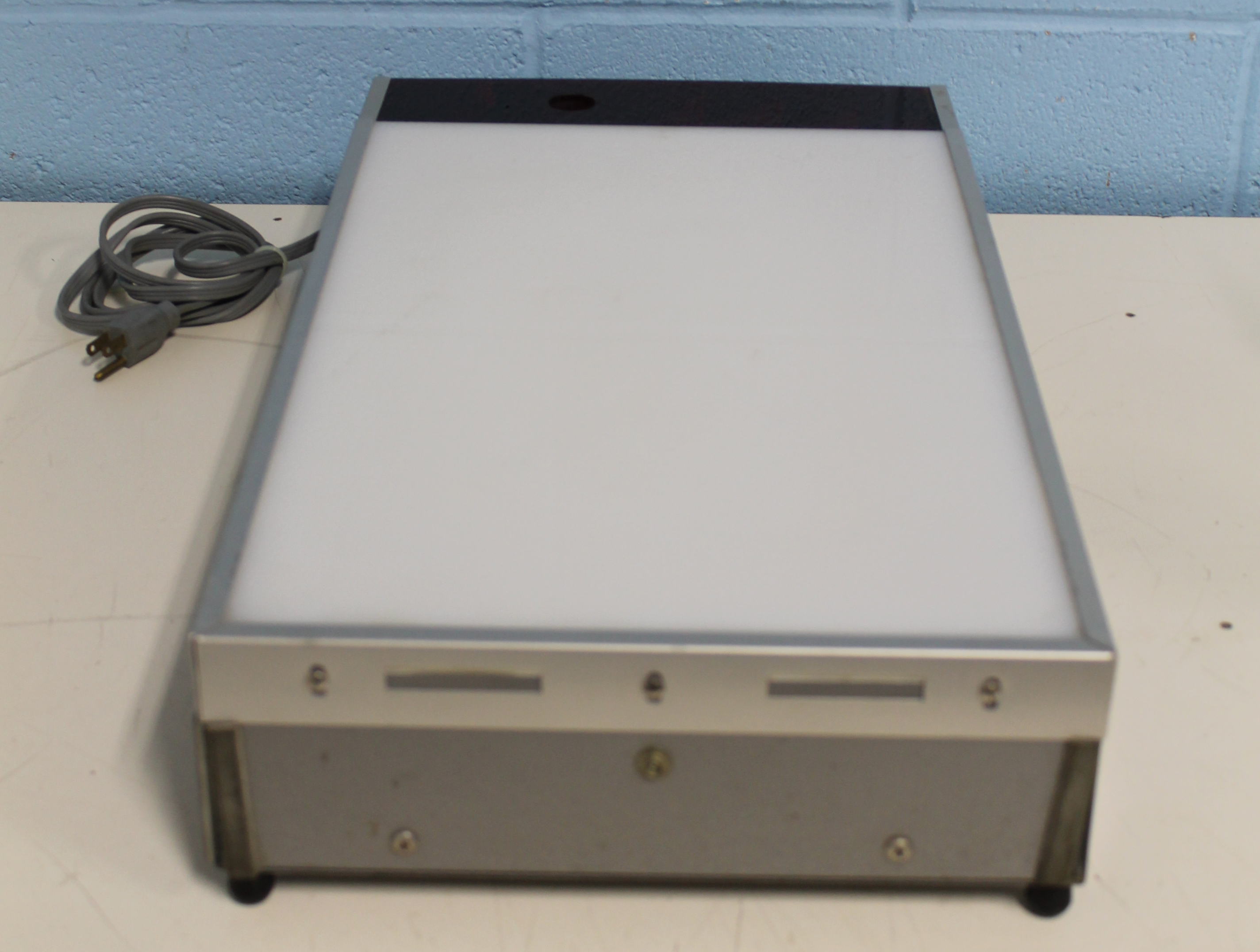 Glow Box GB11 Light Box