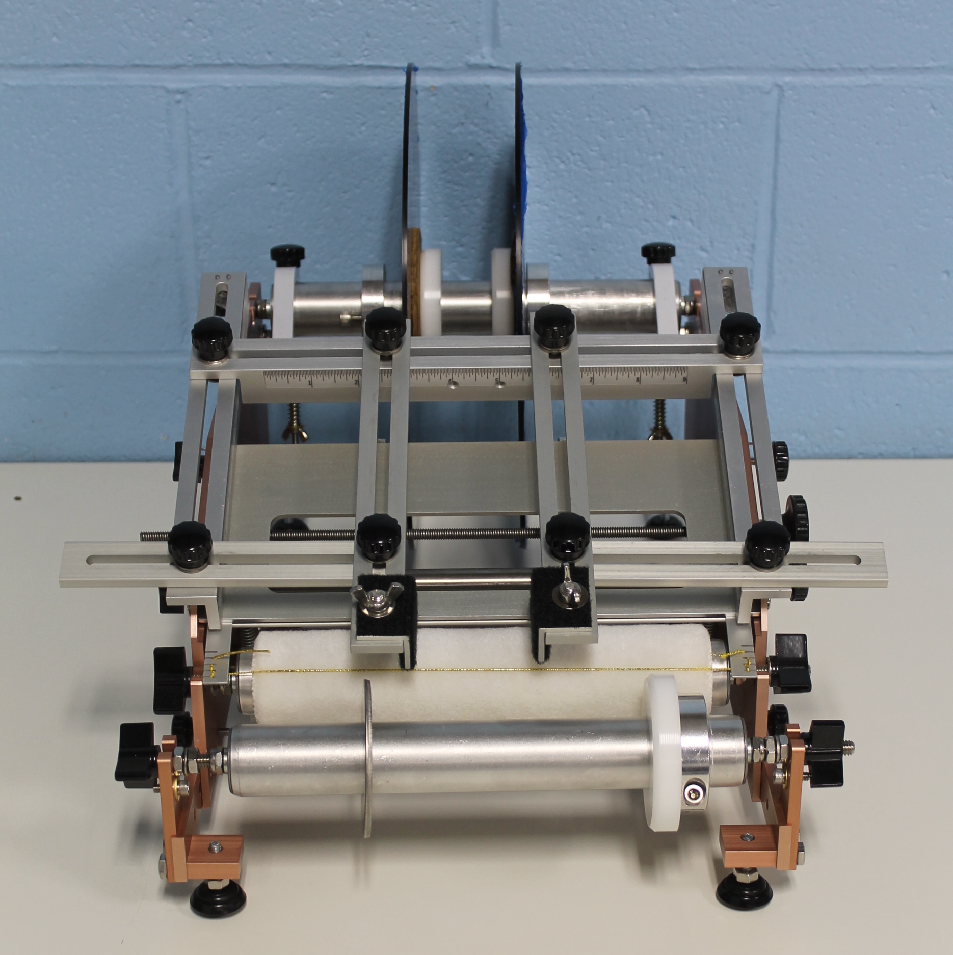 Race Labeling Concepts RLTC1 Race Label Taper Capable Machine
