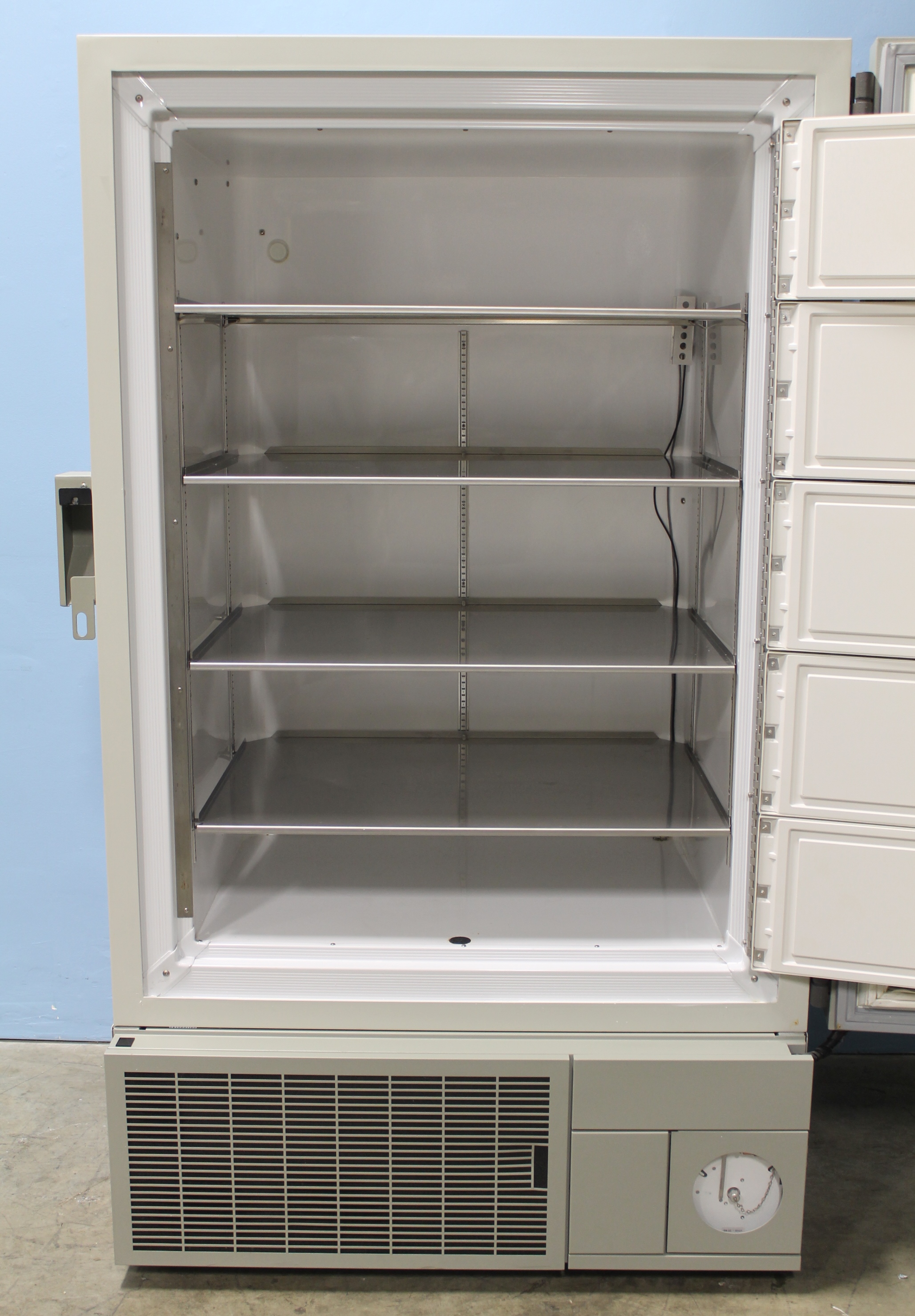 Revco ULT2540-9-D36 Upright Ultima II Freeze