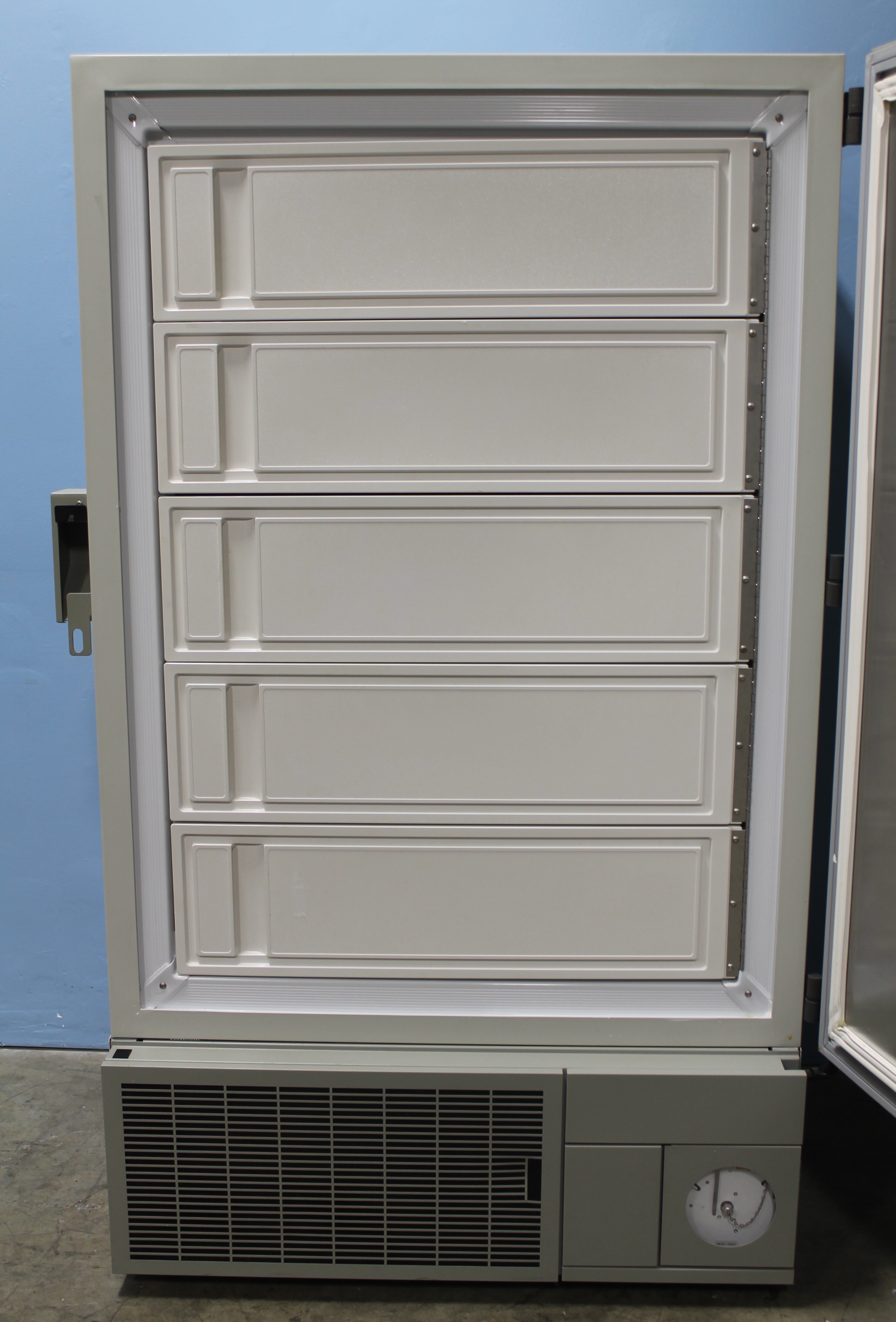 Revco ULT2540-9-D36 Upright Ultima II Freeze