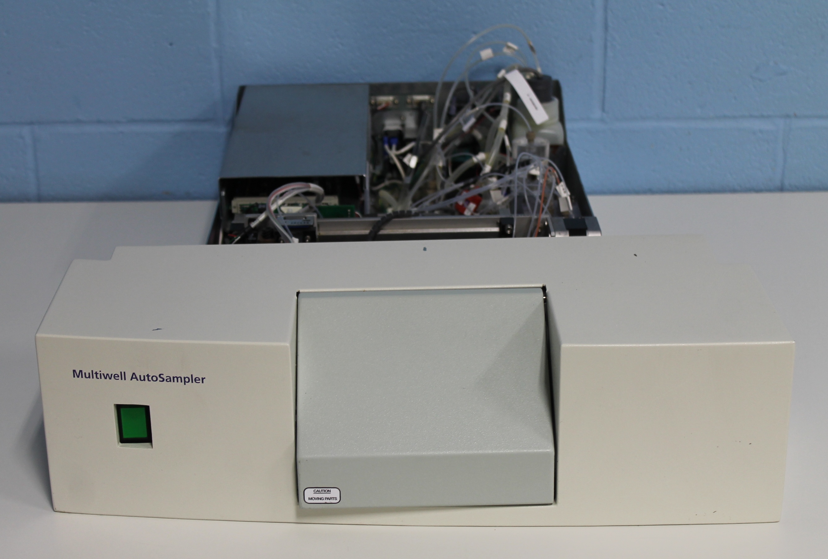 BD Biosciences Multiwell FACSCalibur Autosampler
