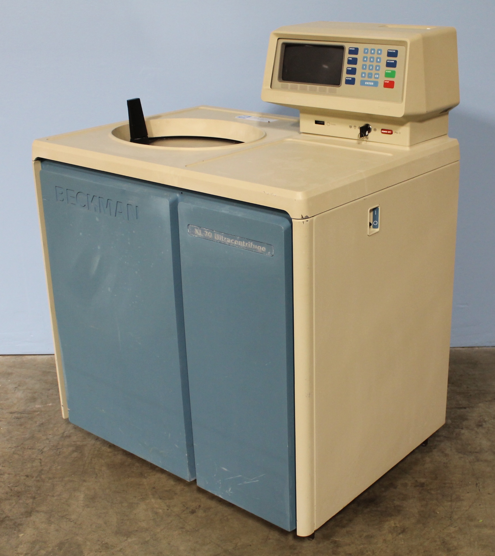 Beckman Coulter Optima XL-70 Ultracentrifuge