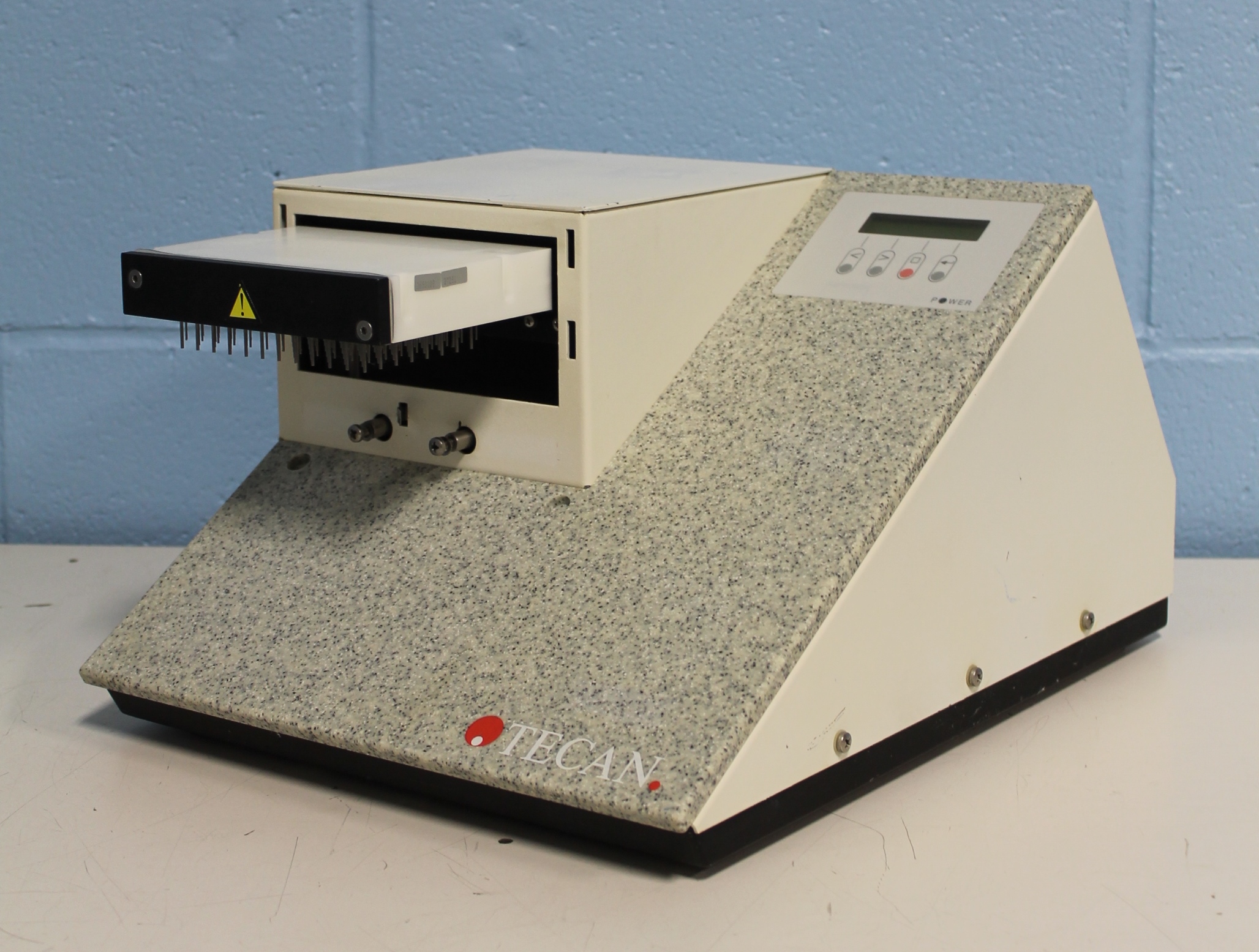 Tecan Plate Washer