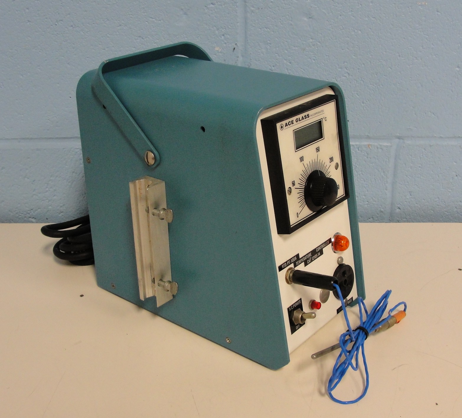 Ace Glass RTD PT-100A Temperature Controller with Probe