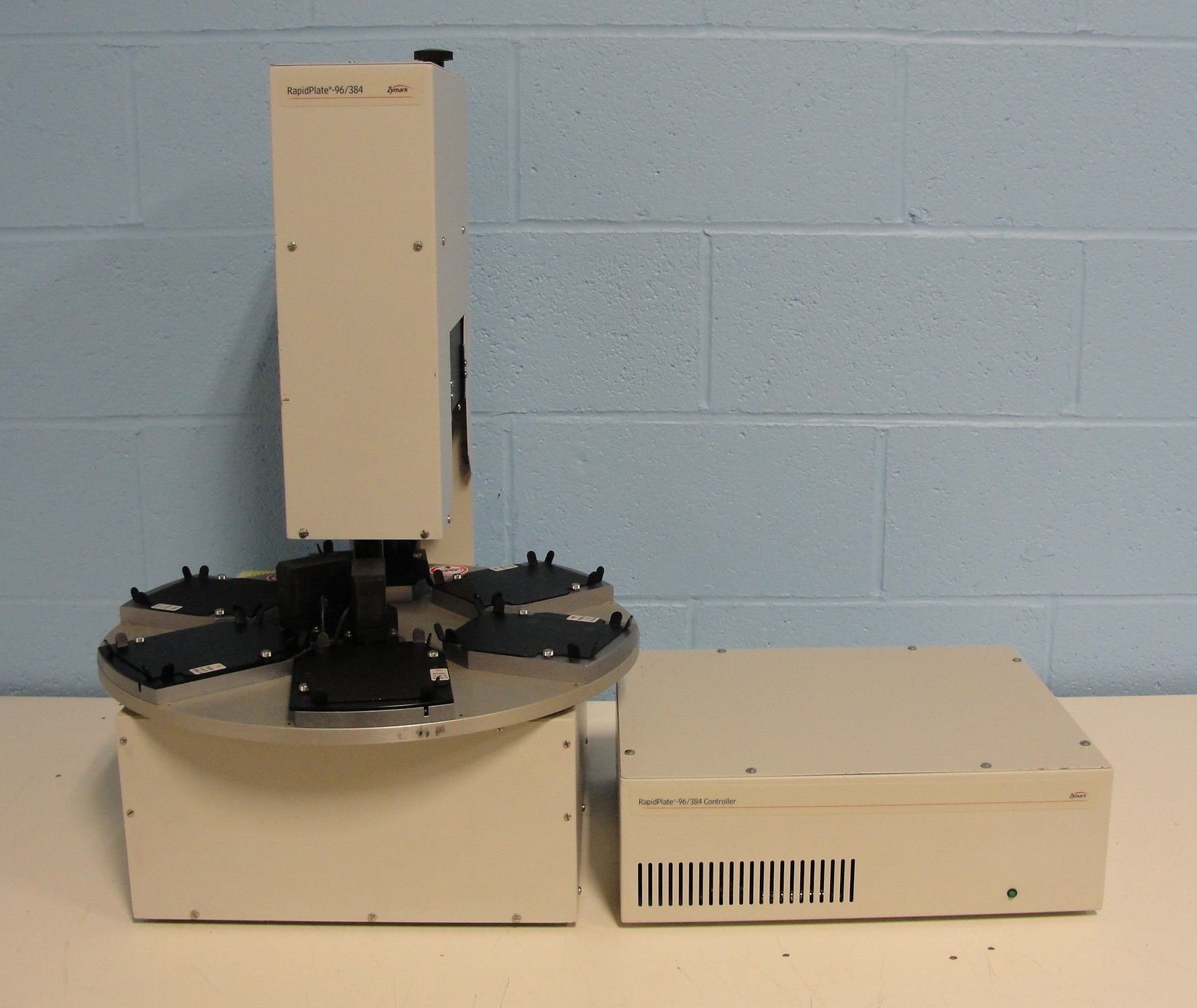 Zymark RapidPlate 96/384 Workstation with Controller