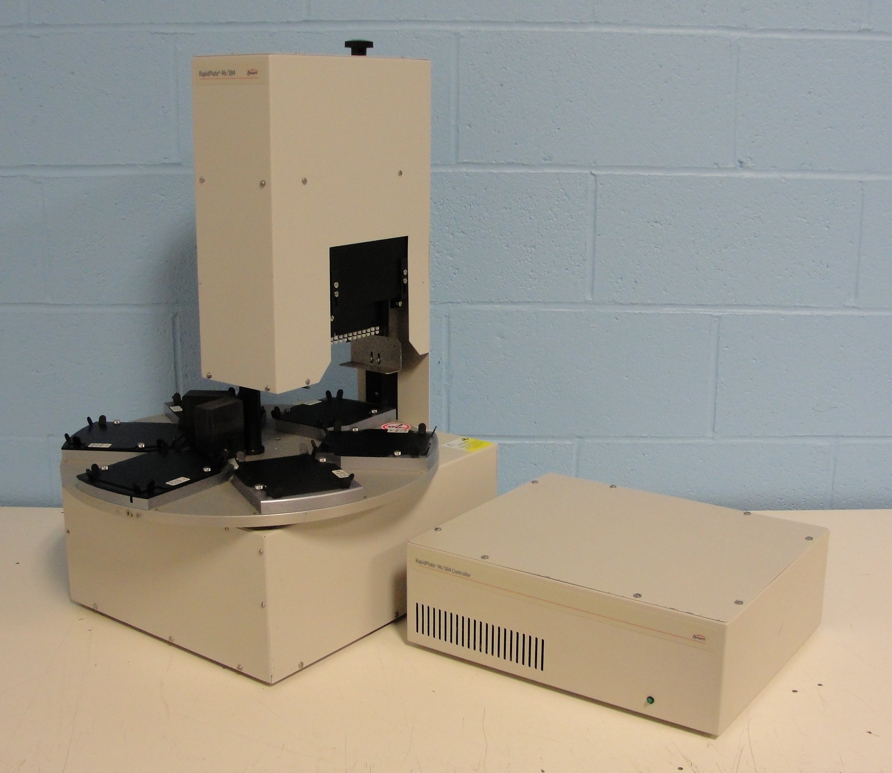 Zymark RapidPlate 96/384 Workstation with Controller