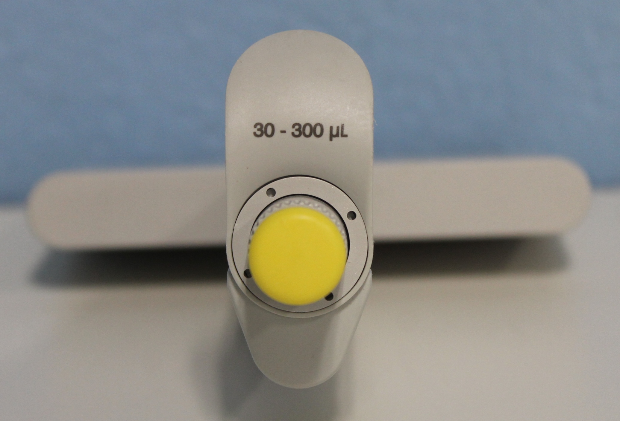 Eppendorf Research 12 Channel Pipette 30-300 uL