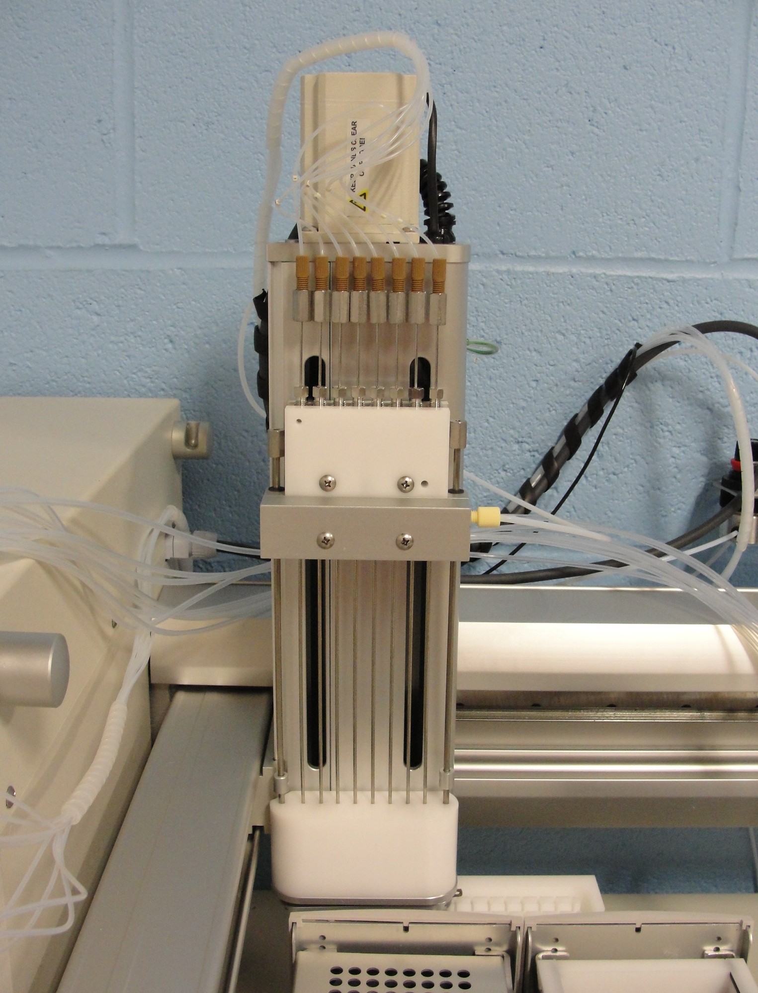 Gilson SPE 215 Solid Phase Extraction System