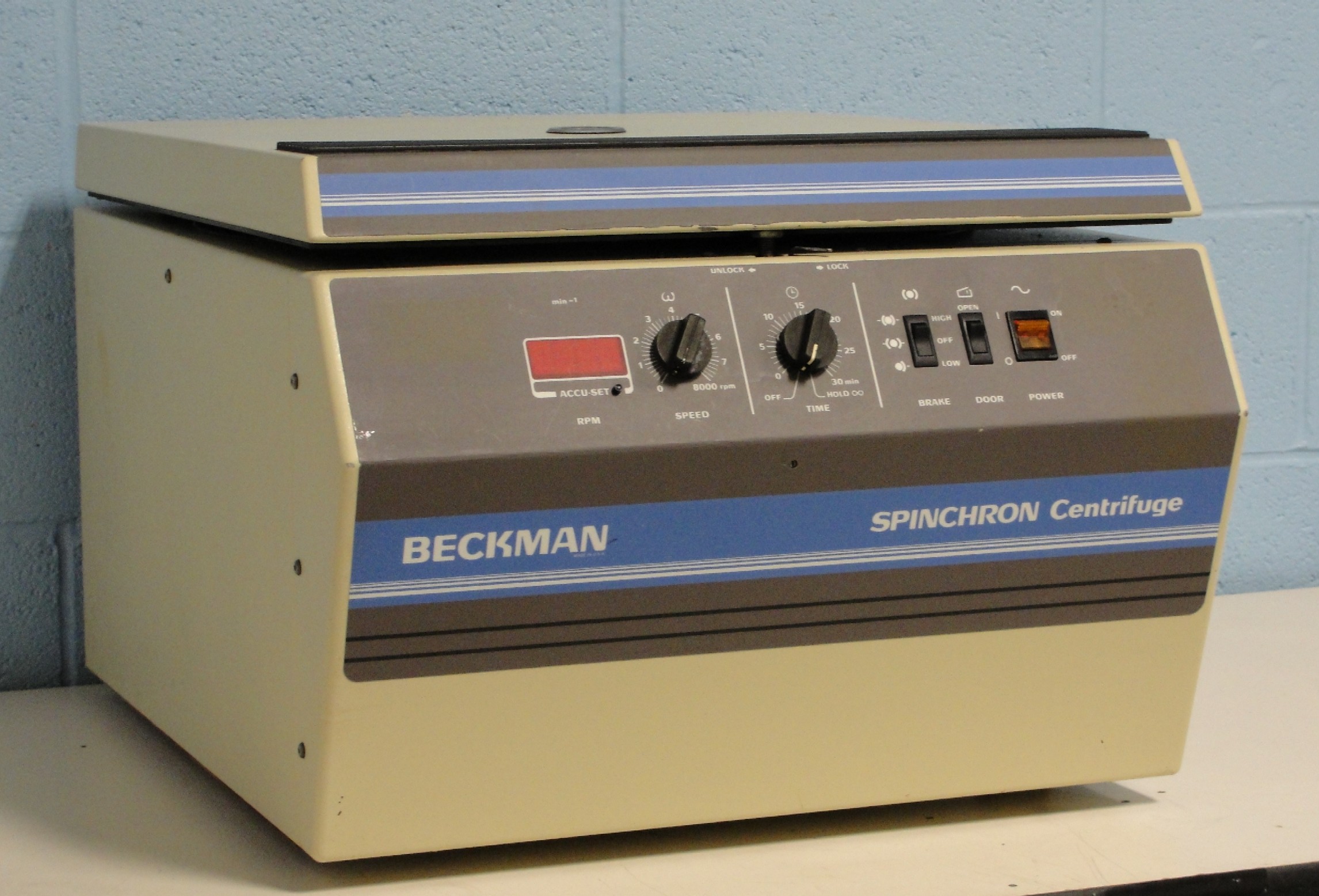 Beckman Coulter SPINCHRON Benchtop Centrifuge CAT No. 358702