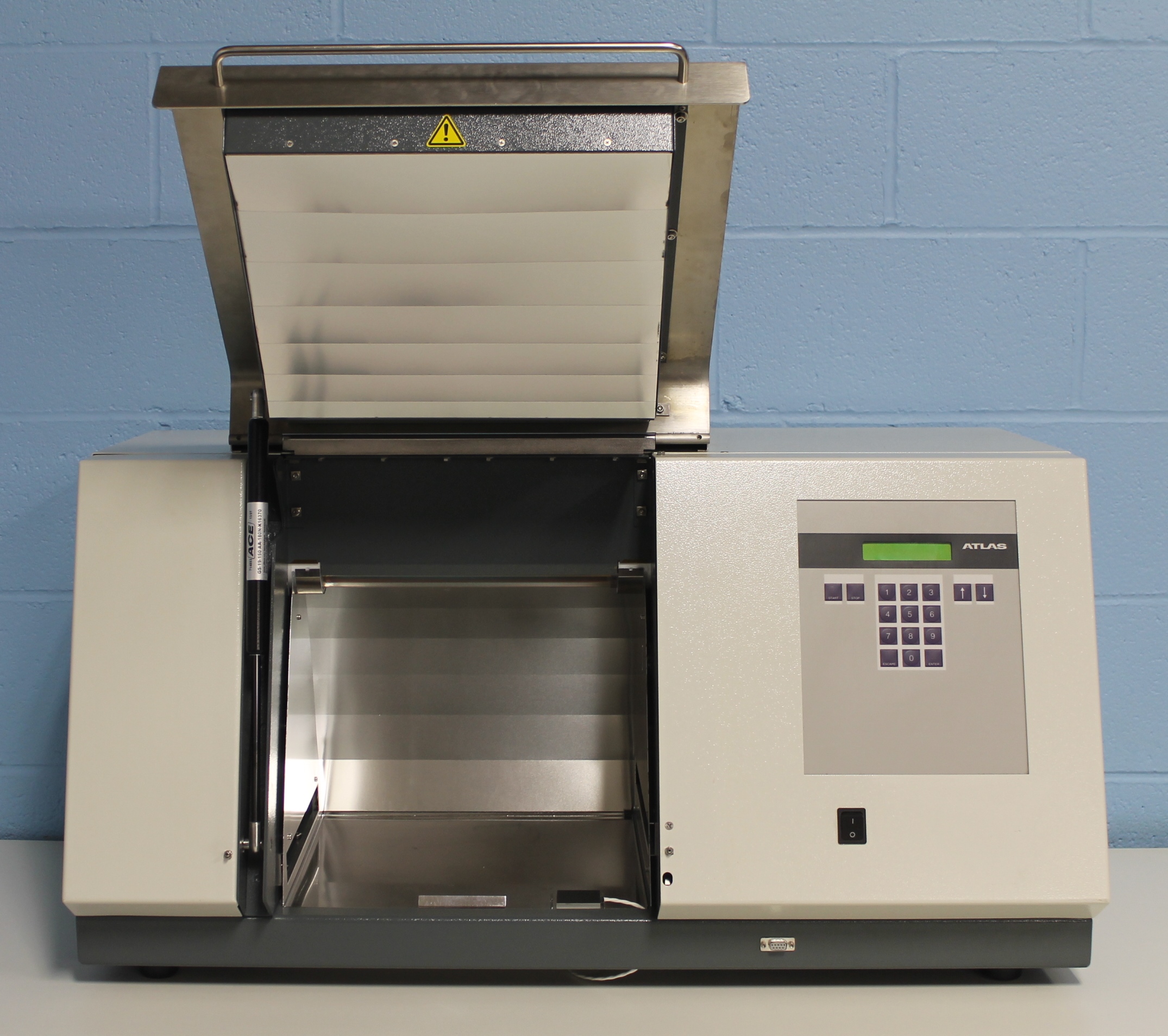 Atlas SUNTEST XLS Benchtop Xenon Tester System