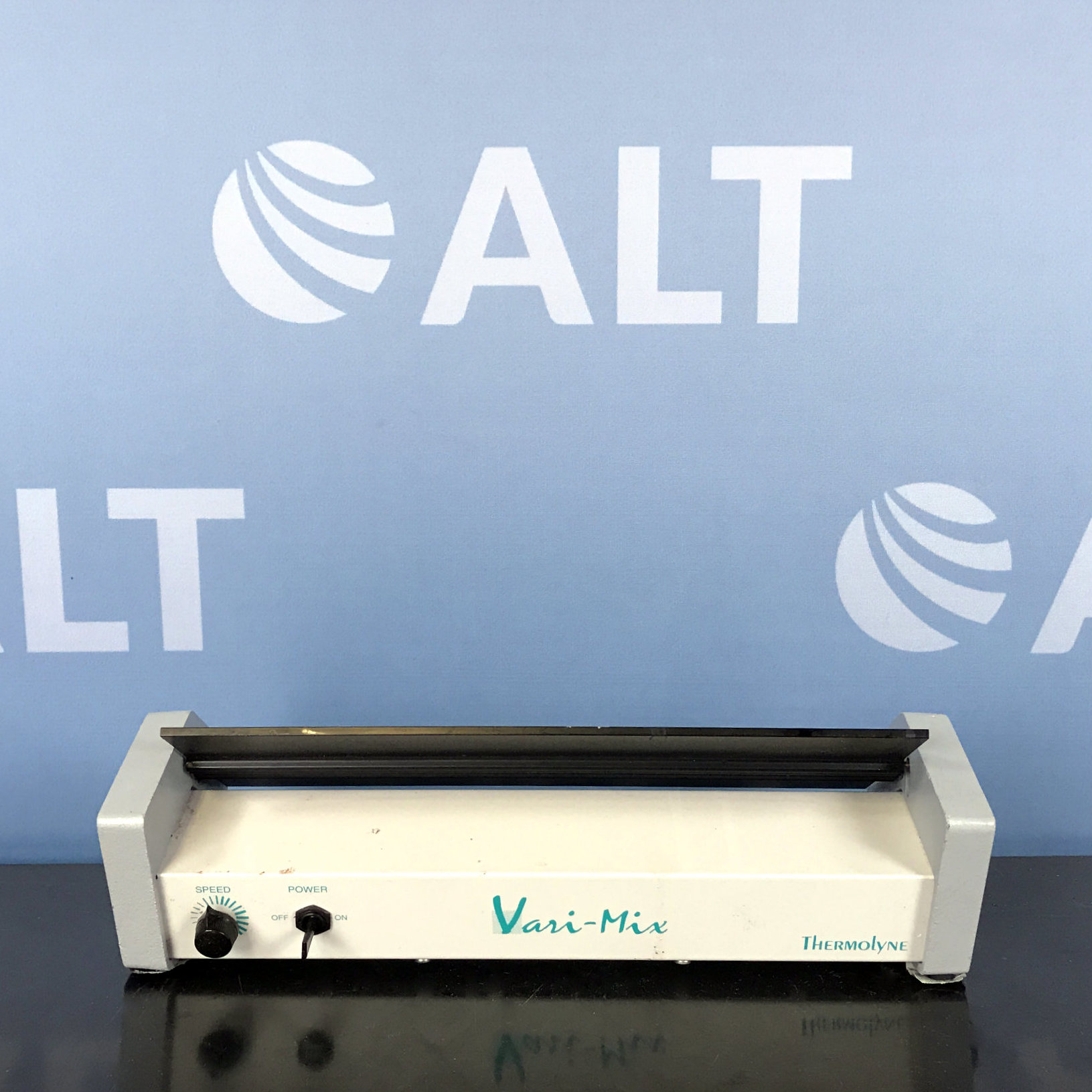 Used Lab Equipment - Barnstead/Thermolyne Vari-Mix Test Tube Rocker 9